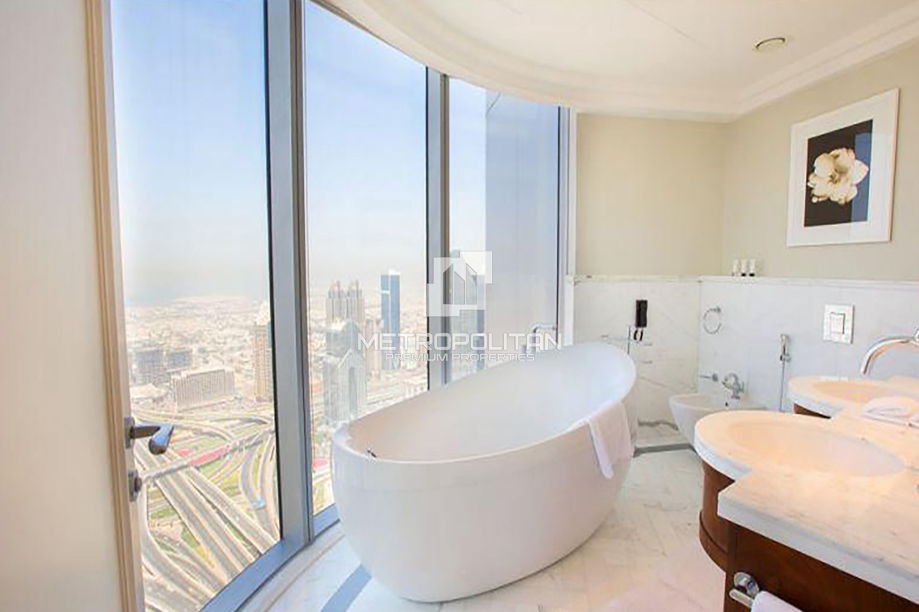 Prime Location | Luxurious |  Burj Khalifa View