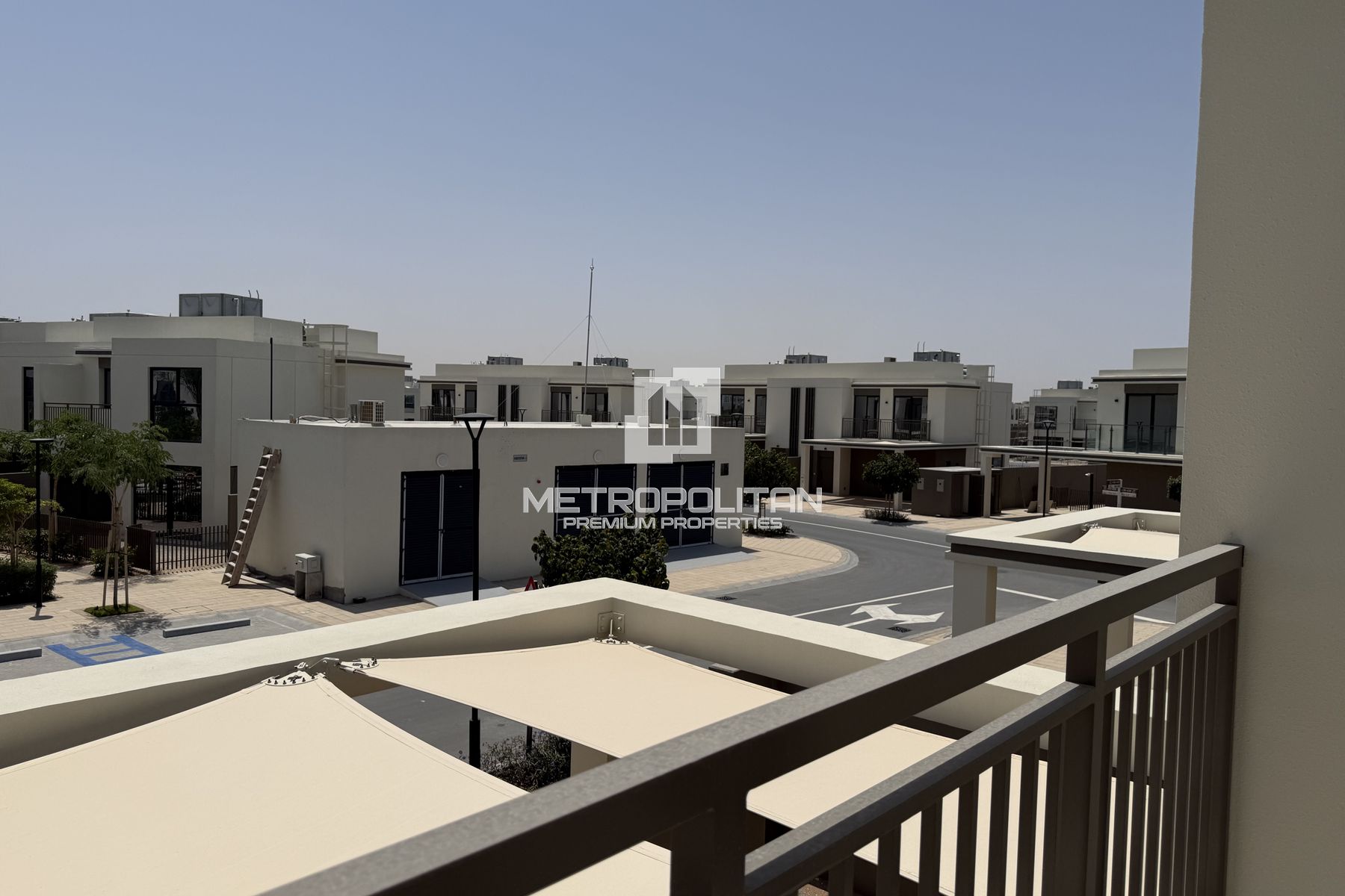 تاون هاوس للإيجار في Falcon Island North، Al Hamra Village - MPR-9795