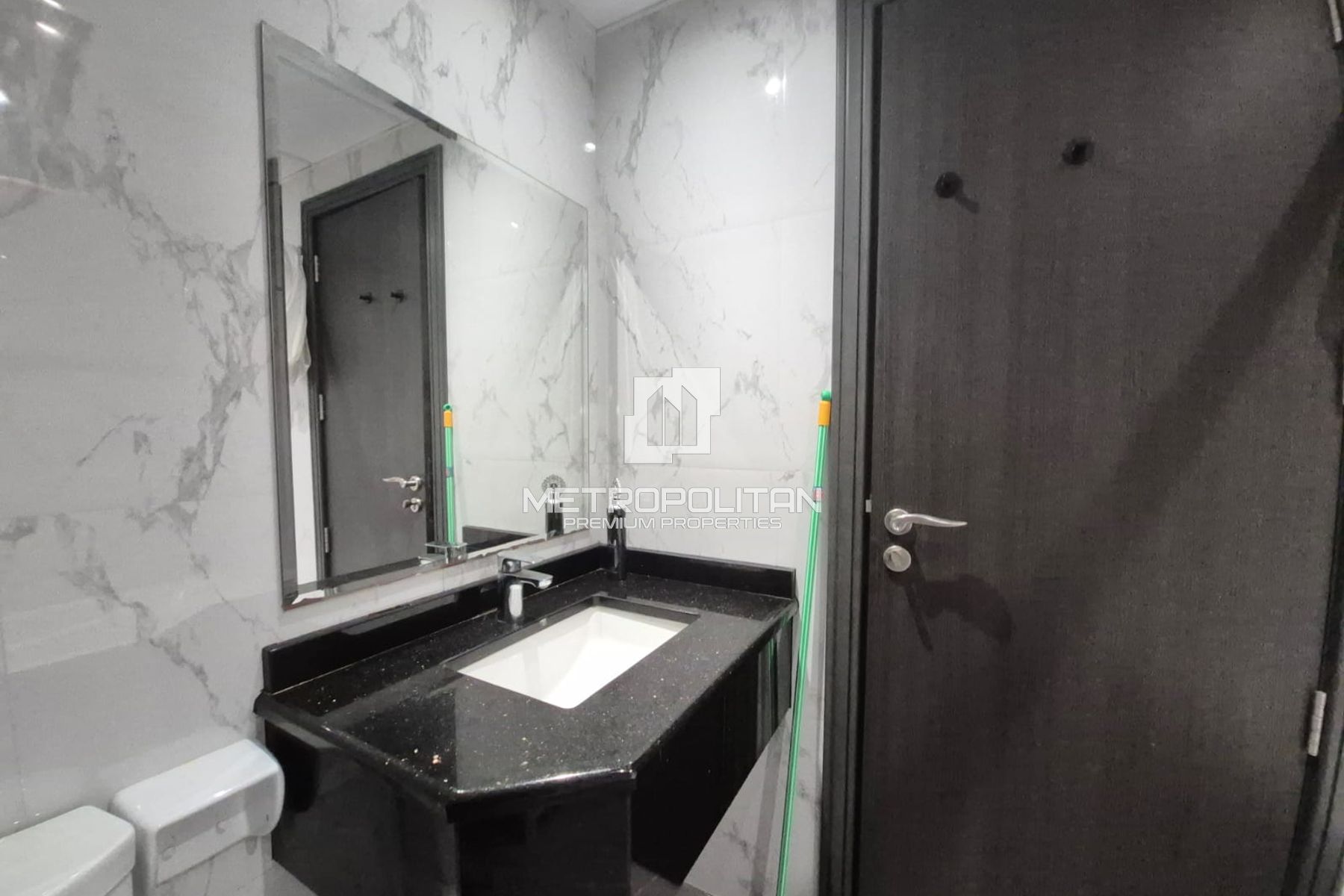 .5BR Apartment for Rent in Business Bay – MPR-9834