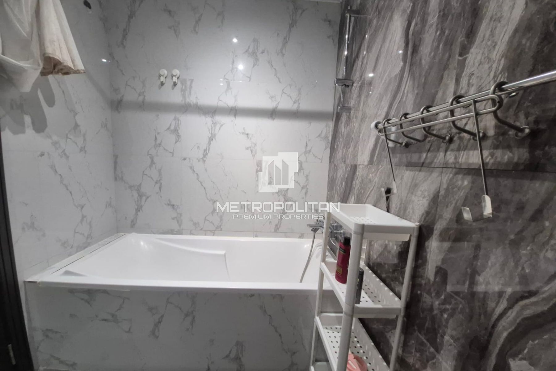 .5BR Apartment for Rent in Business Bay – MPR-9834