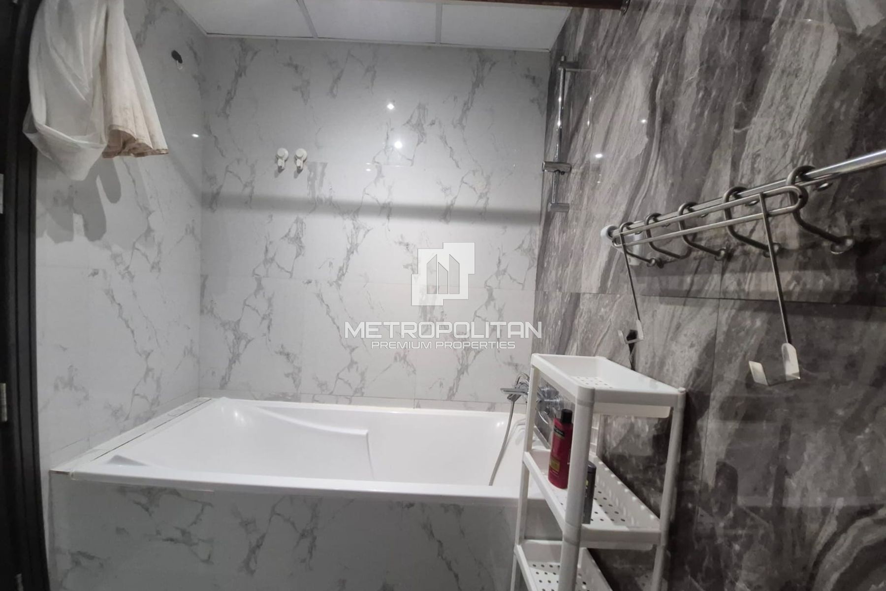 .5BR Apartment for Rent in Business Bay – MPR-9834