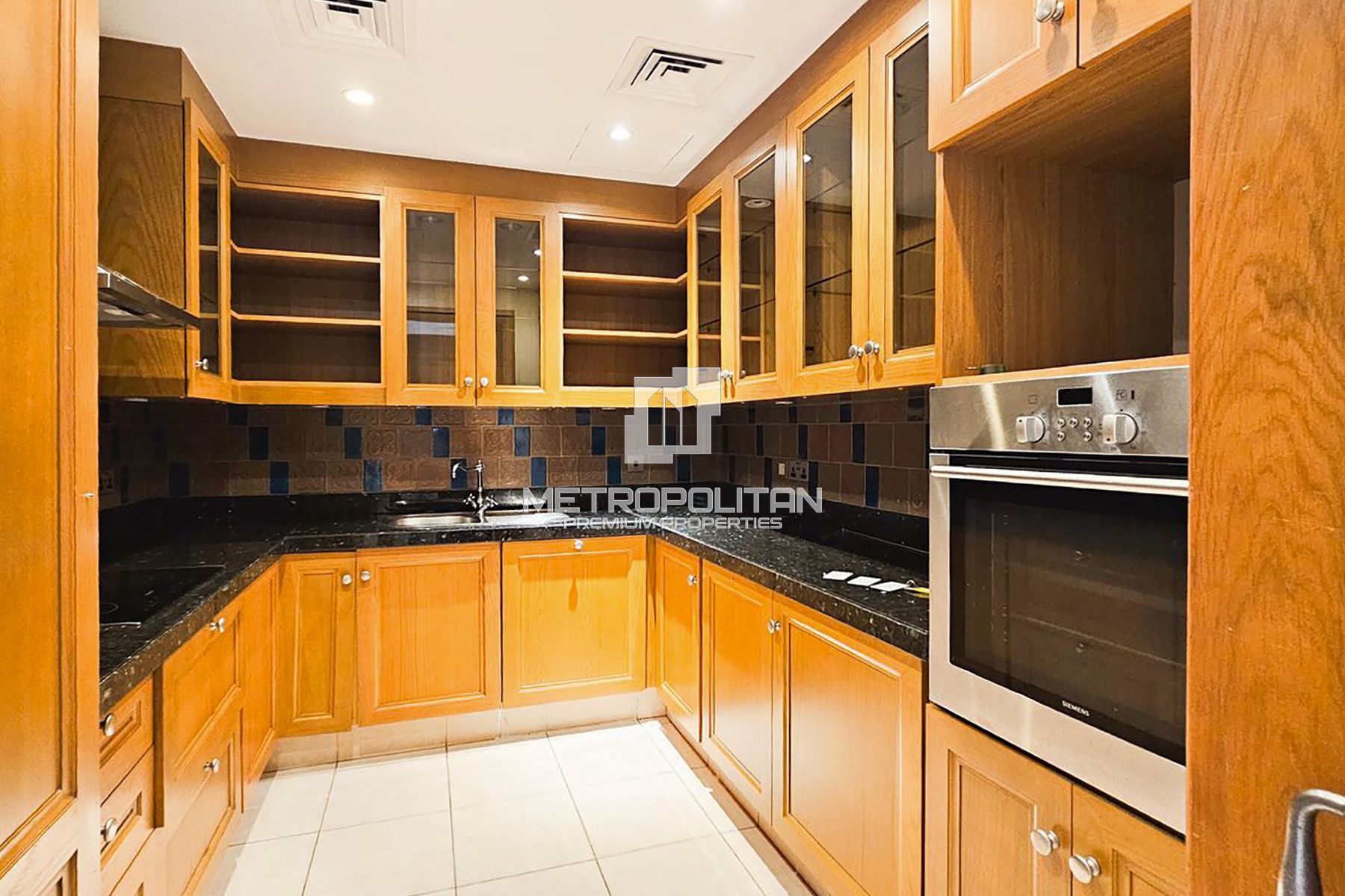 1BR Apartment for Rent in Old Town – MPR-9836