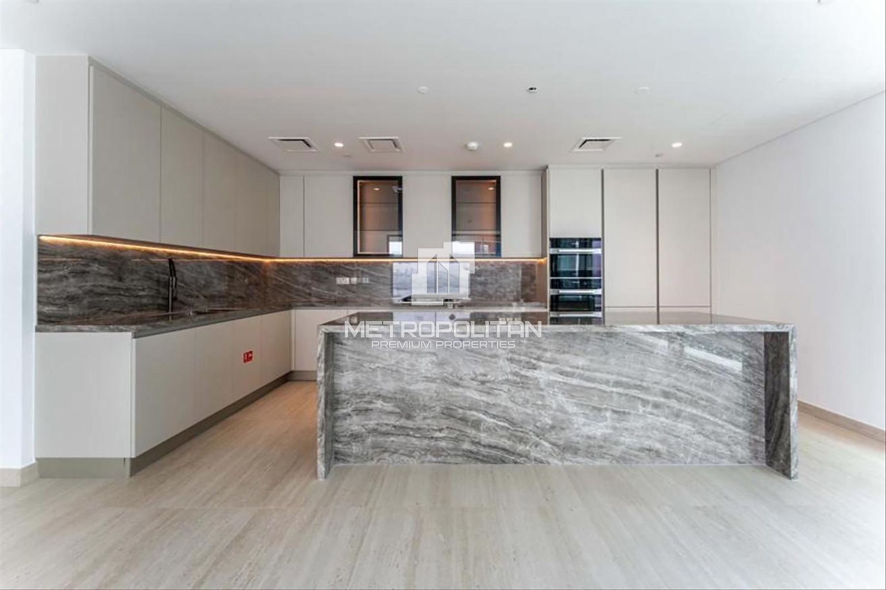3BR Apartment for Rent in Palm Jumeirah – MPR-9852