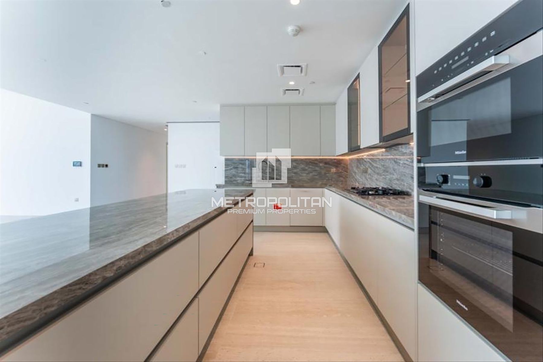 3BR Apartment for Rent in Palm Jumeirah – MPR-9852