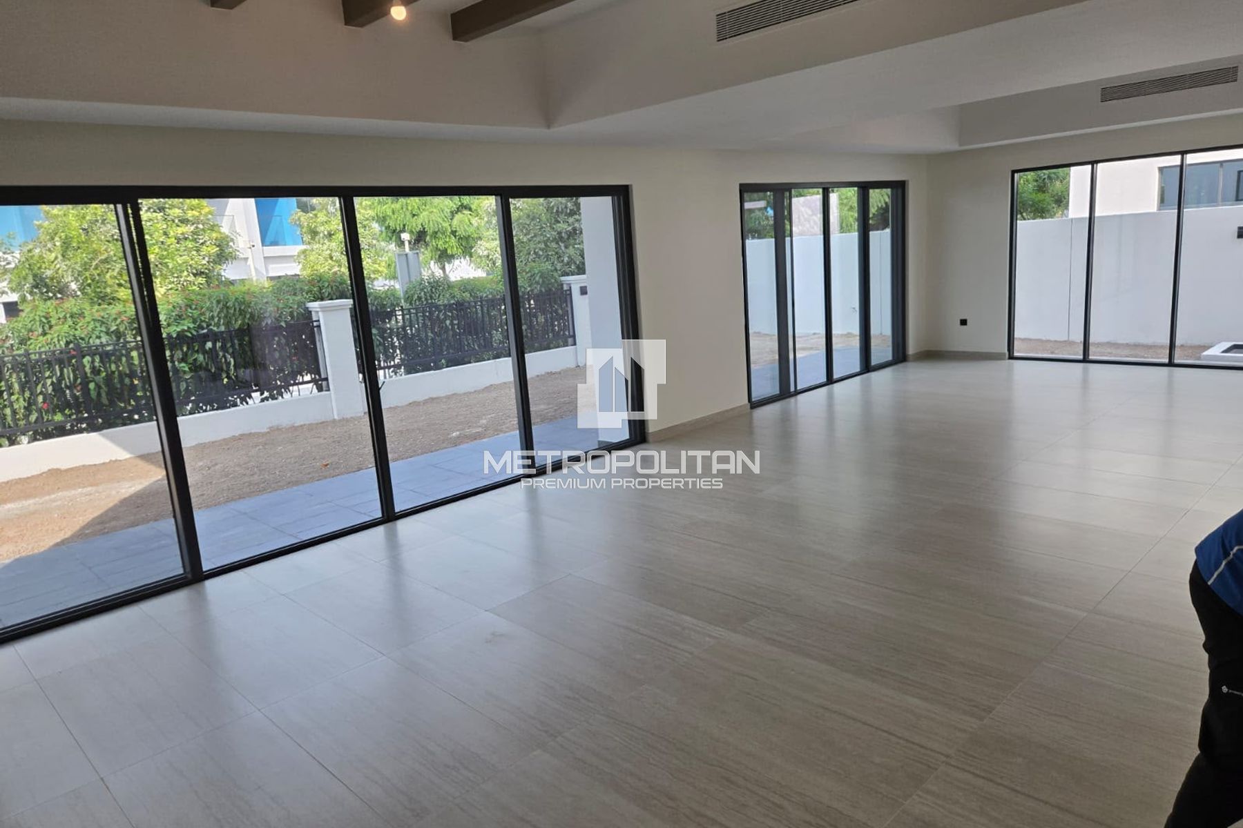 5BR + Guest + Maid | Large Villa | Lowest Price
