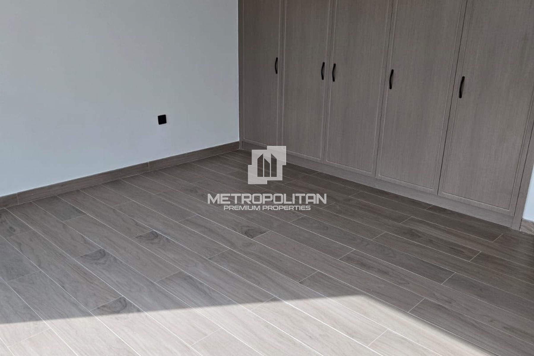 5BR + Guest + Maid | Large Villa | Lowest Price