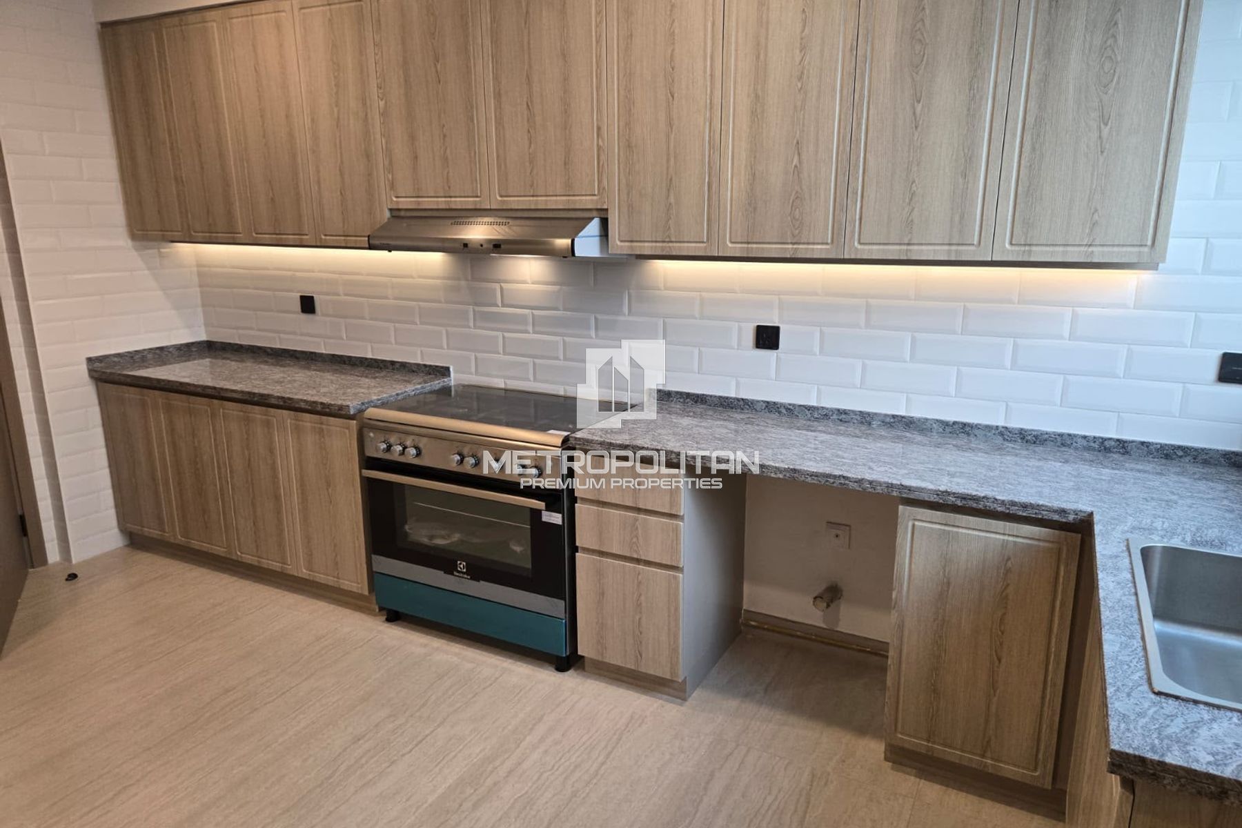 5BR + Guest + Maid | Large Villa | Lowest Price