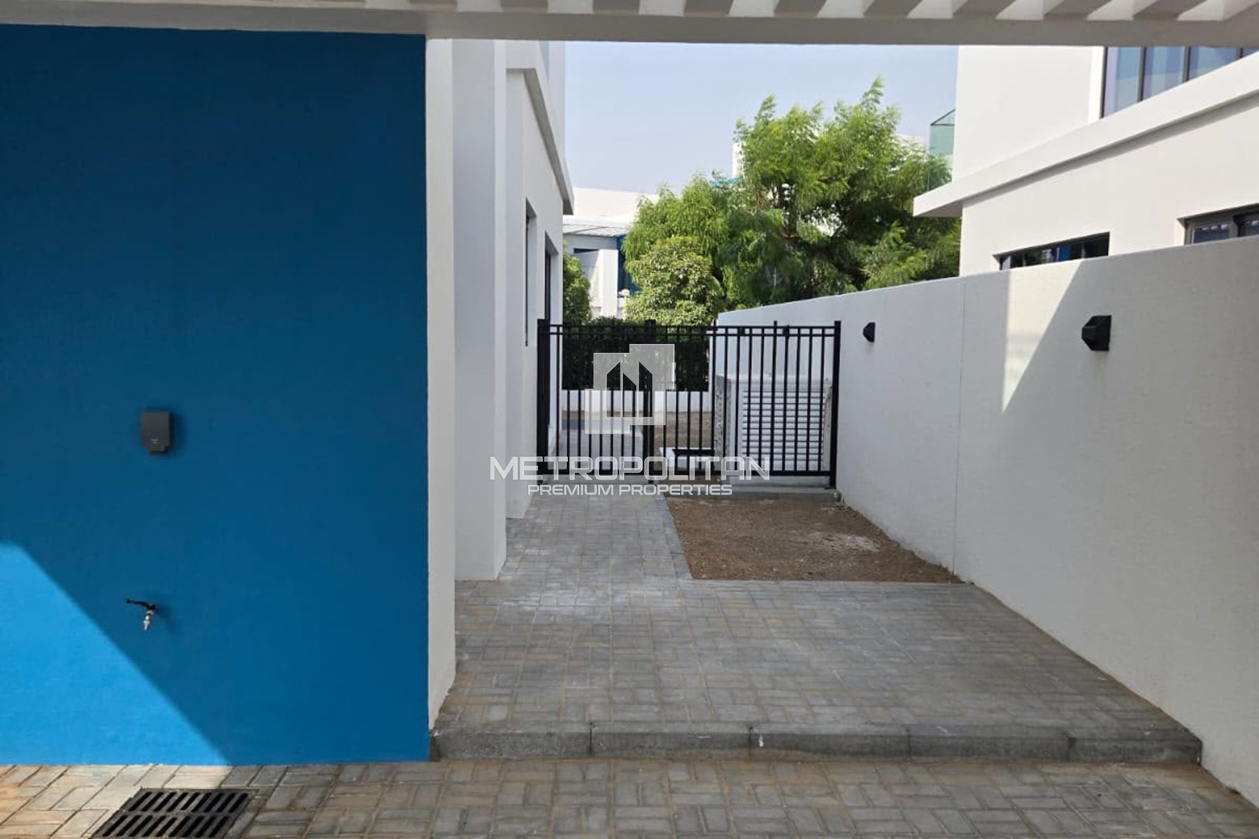 5BR + Guest + Maid | Large Villa | Lowest Price
