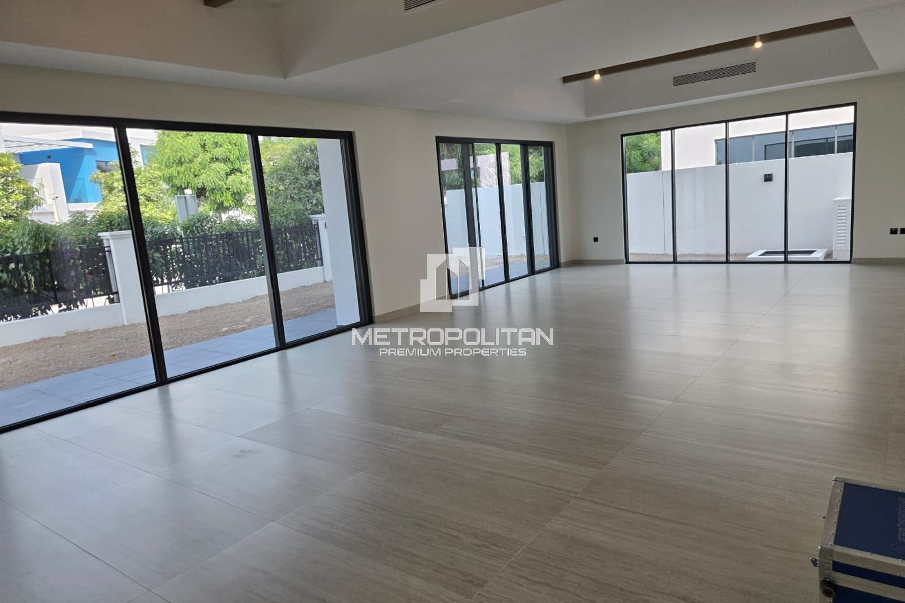 5BR + Guest + Maid | Large Villa | Lowest Price