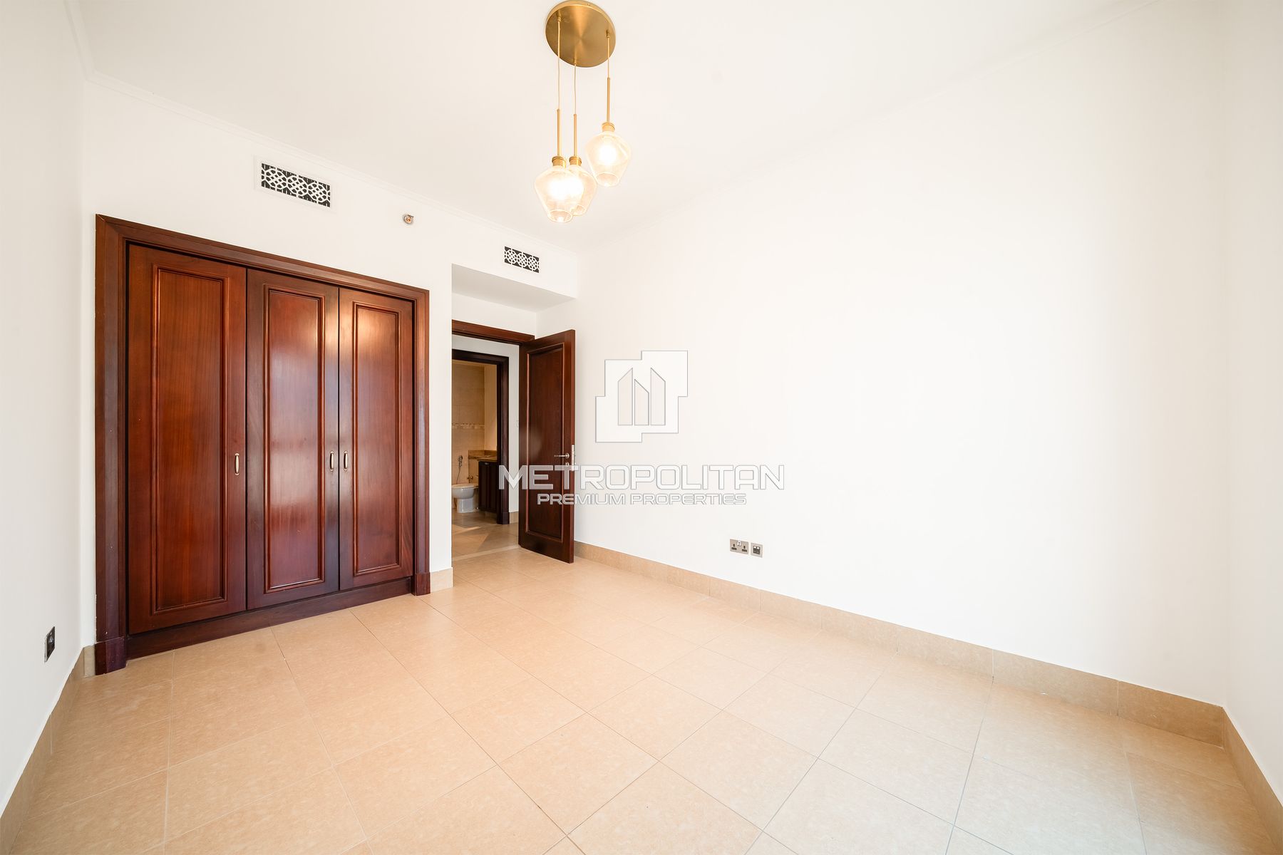 3BR Apartment for Rent in Old Town – MPR-9857