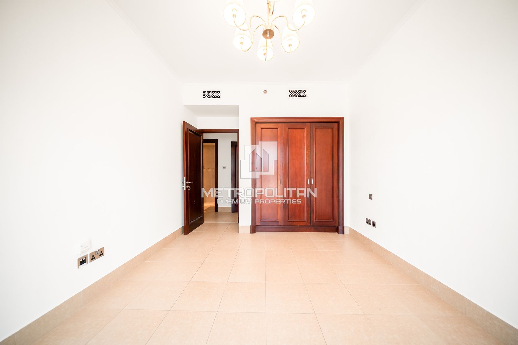 3BR Apartment for Rent in Old Town – MPR-9857