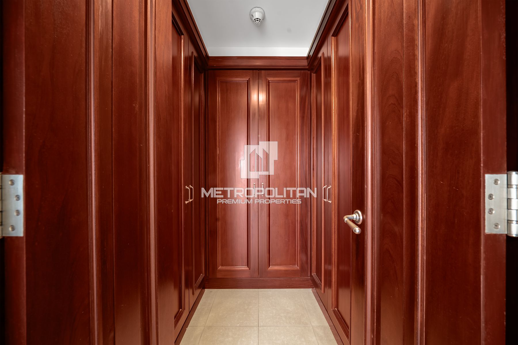 3BR Apartment for Rent in Old Town – MPR-9857