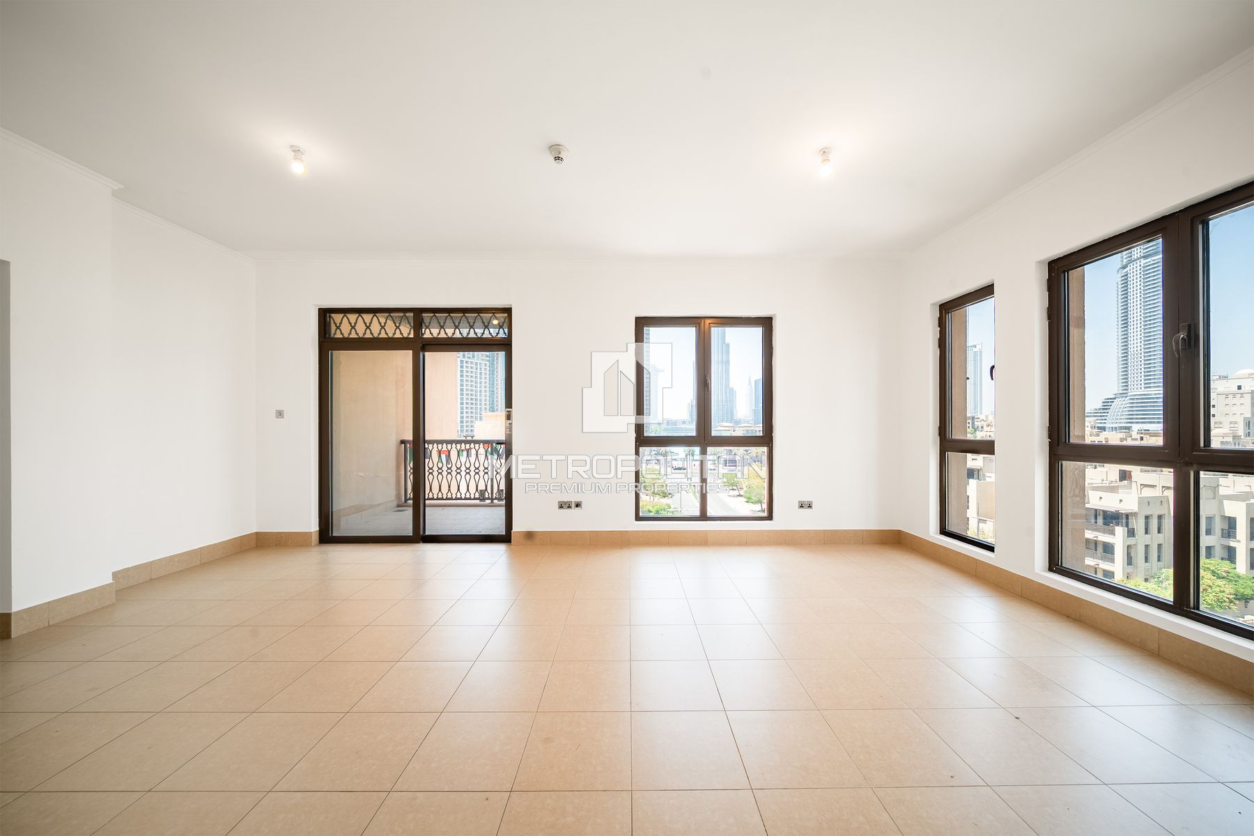 3BR Apartment for Rent in Old Town – MPR-9857