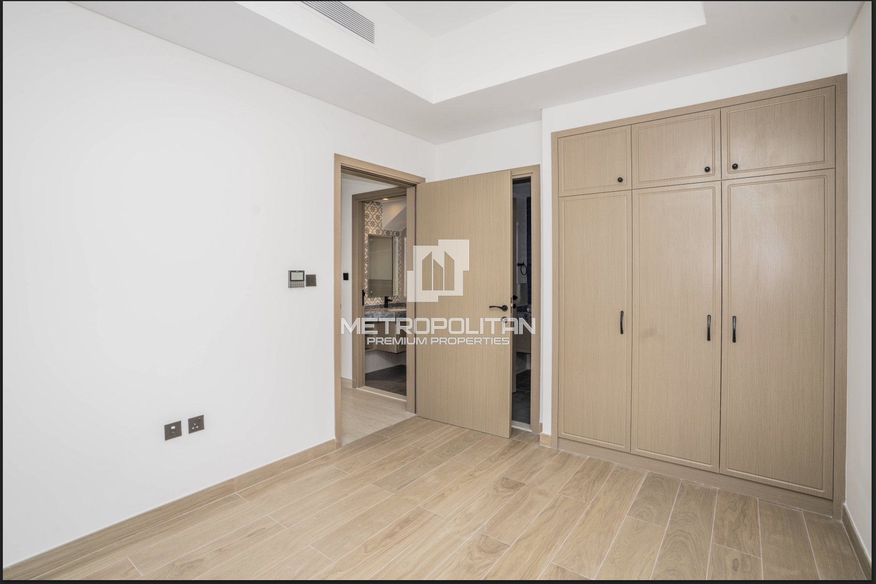 5BR Townhouse for Rent in Damac Lagoons – MPR-9858