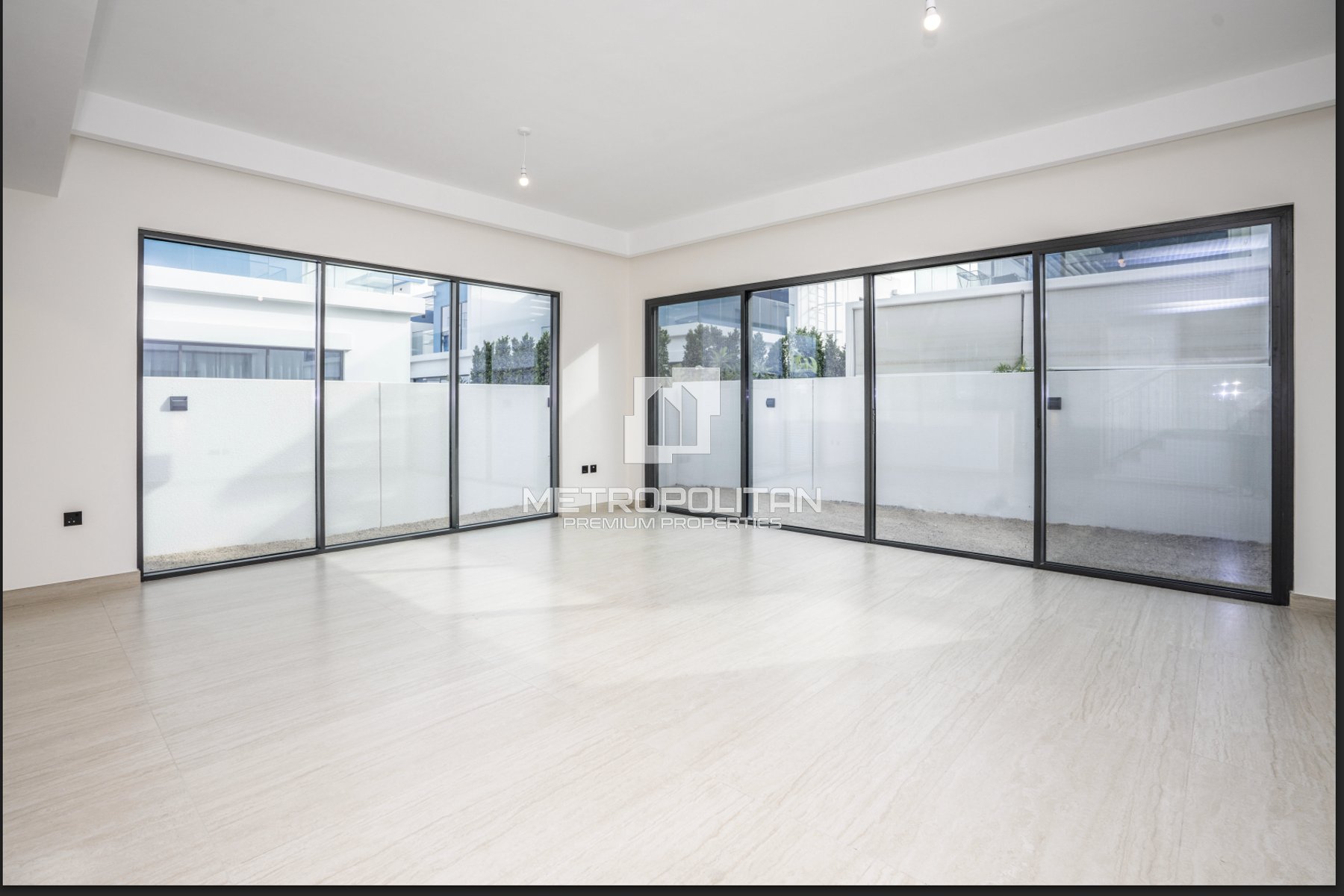 5BR Townhouse for Rent in Damac Lagoons – MPR-9858