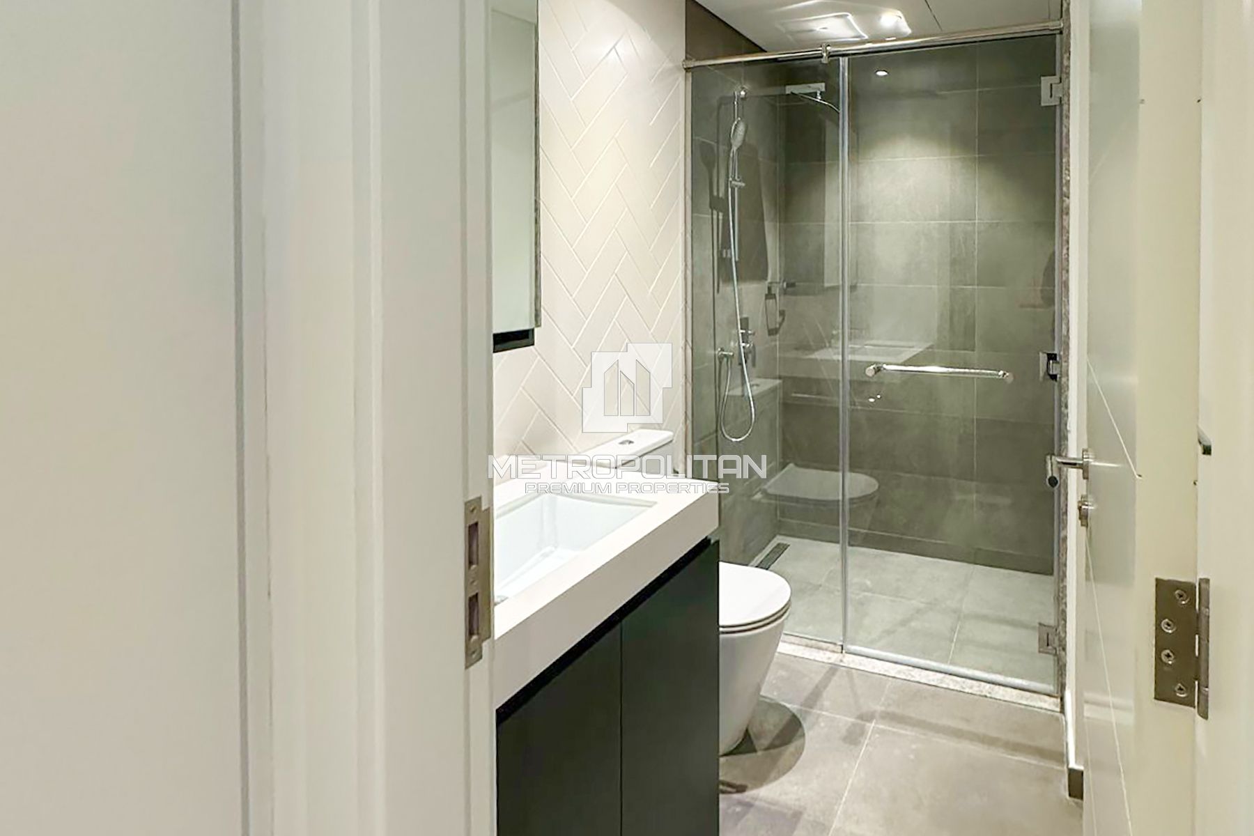 .5BR Apartment for Rent in Jumeirah Village Circle – MPR-9862