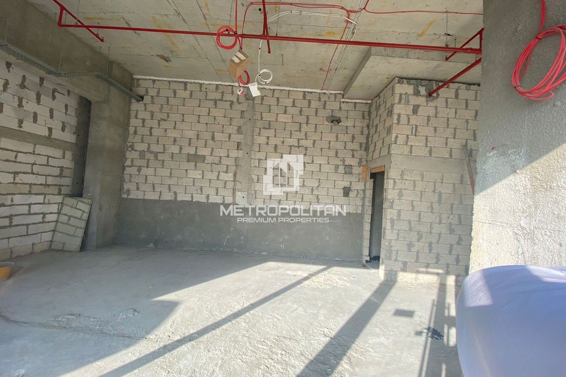 Well- Positioned Shop| High Visibility Retail Unit