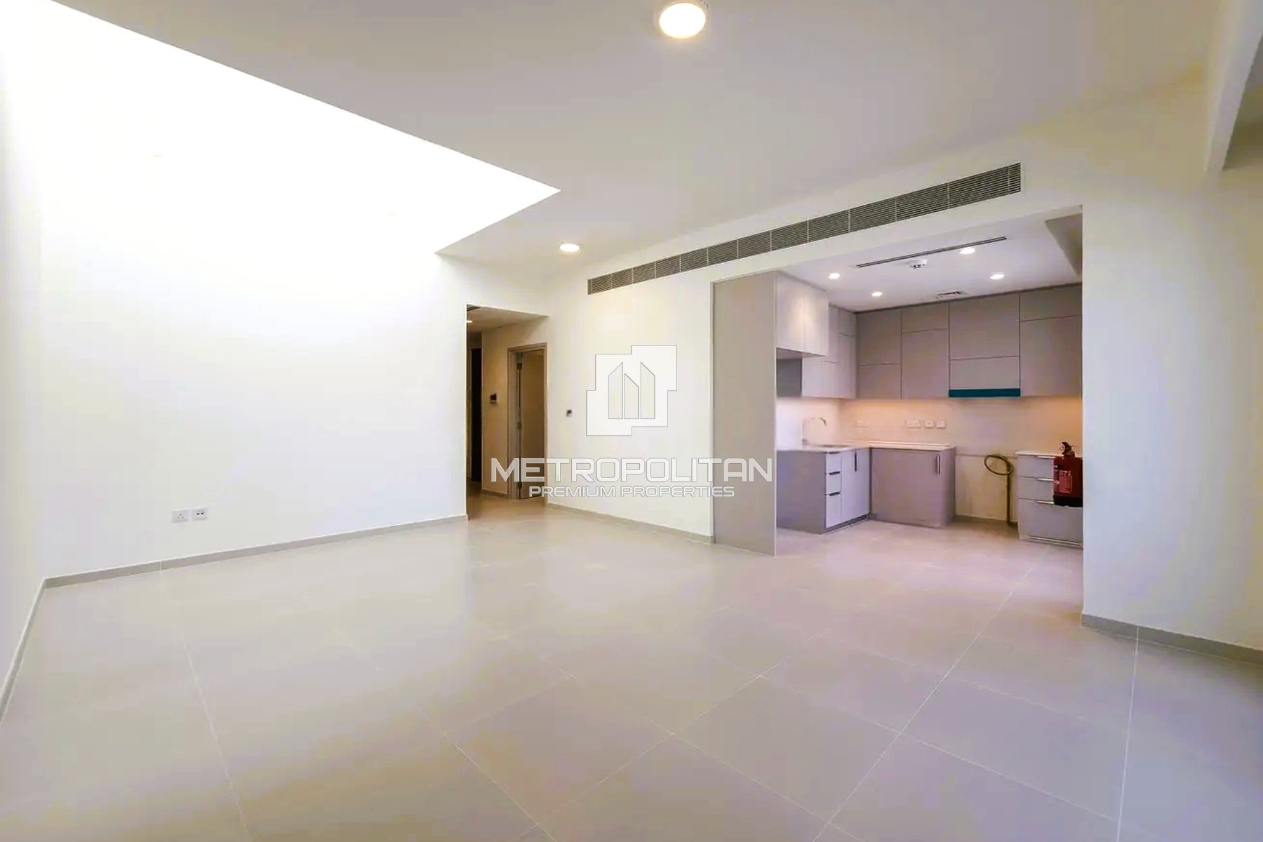 Band New | Skylight | Single Row | Family Home