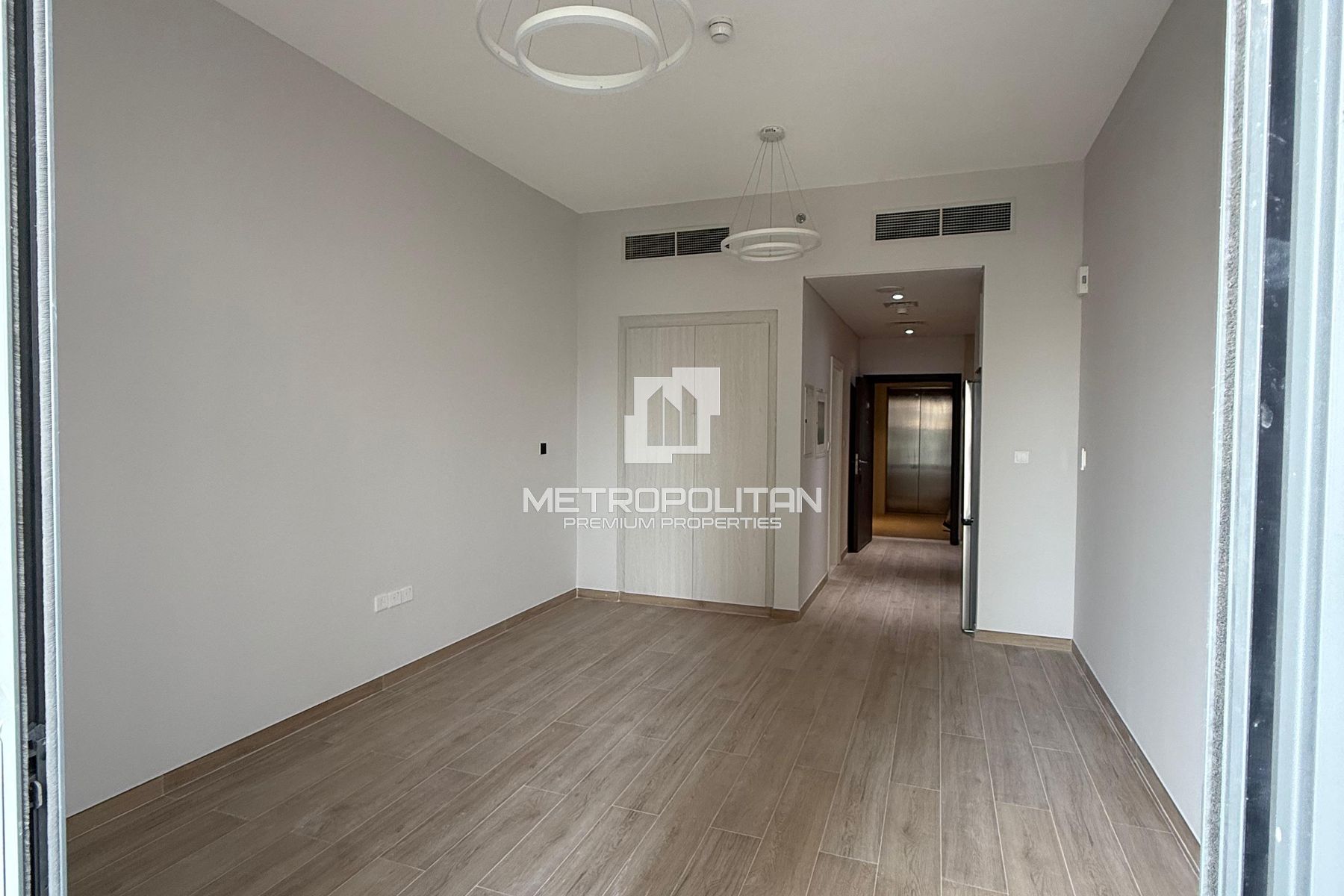 .5BR Apartment for Rent in Business Bay – MPR-9890
