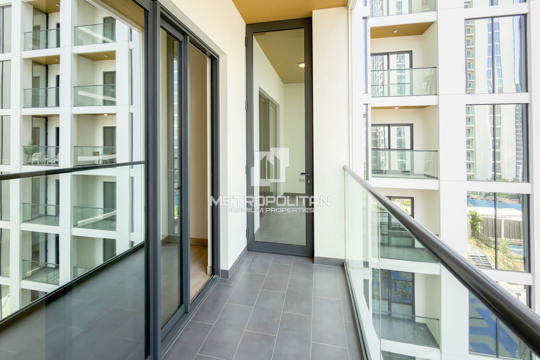 4 Cheques | Bright Layout | Mid Floor | Pool View