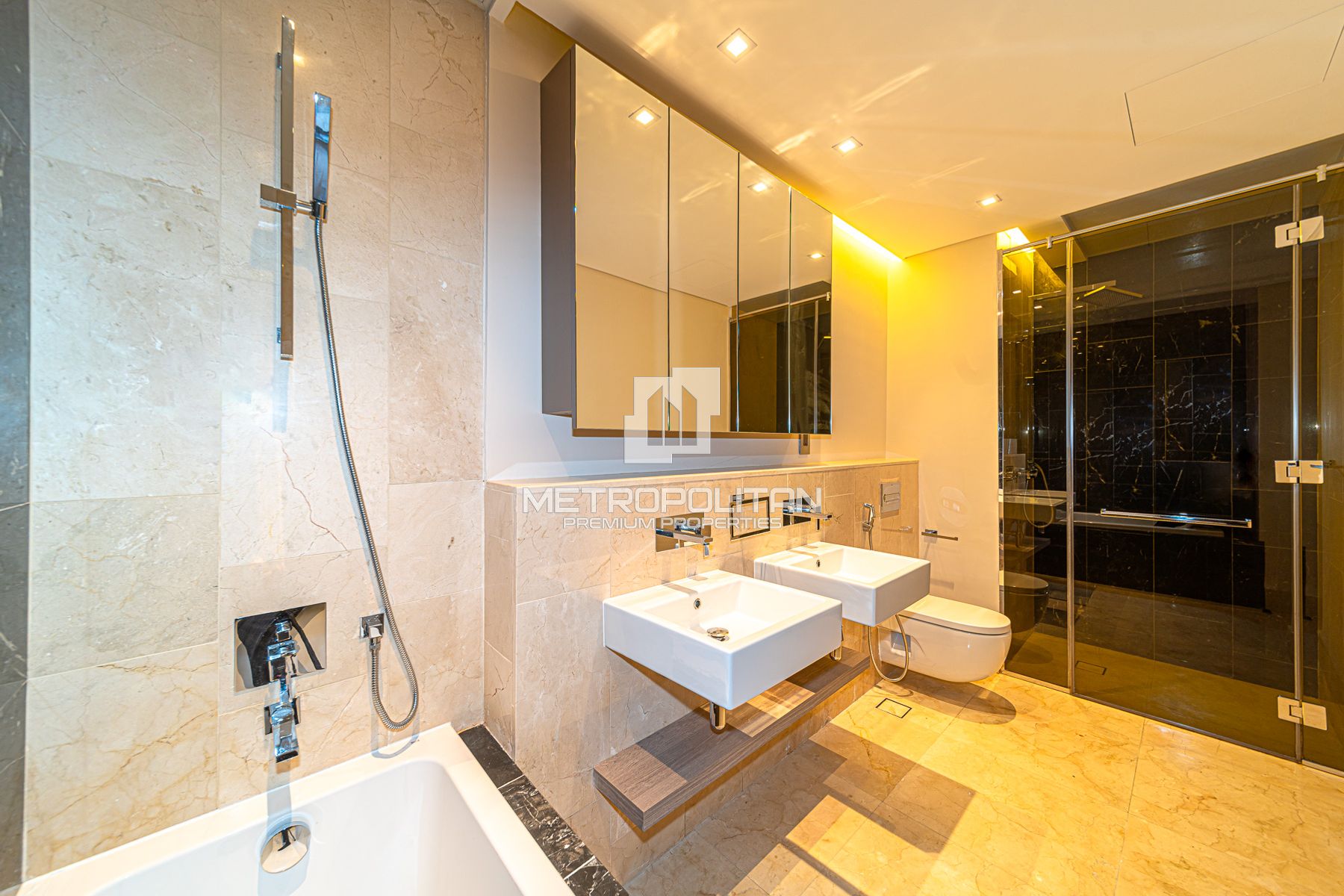 2BR Apartment for Rent in Palm Jumeirah – MPR-9897