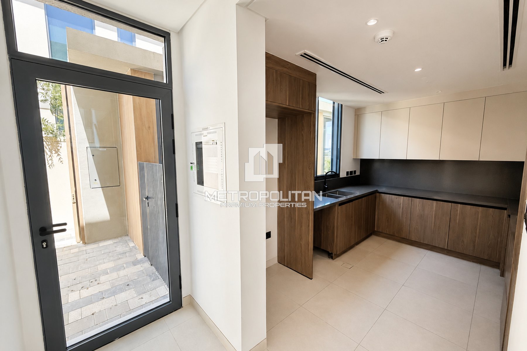 4BR Villa for Rent in Tilal Al Ghaf – MPR-9929