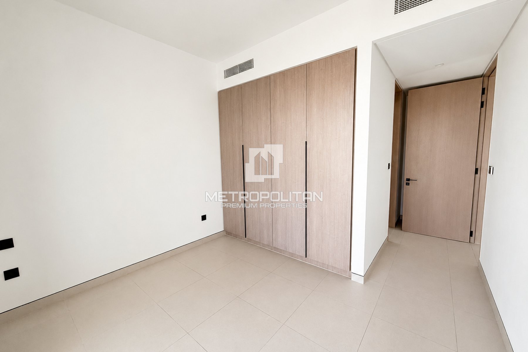 4BR Villa for Rent in Tilal Al Ghaf – MPR-9929
