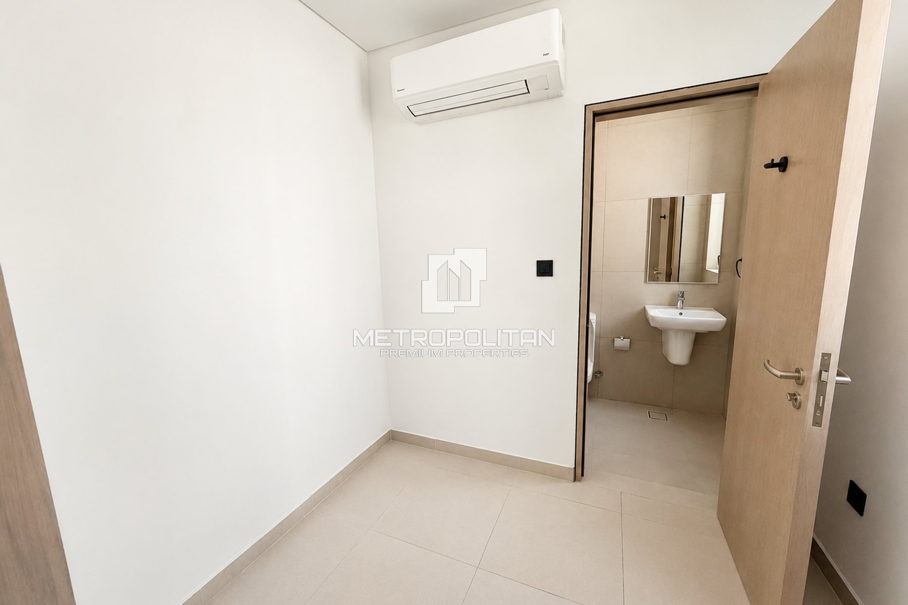 4BR Villa for Rent in Tilal Al Ghaf – MPR-9929