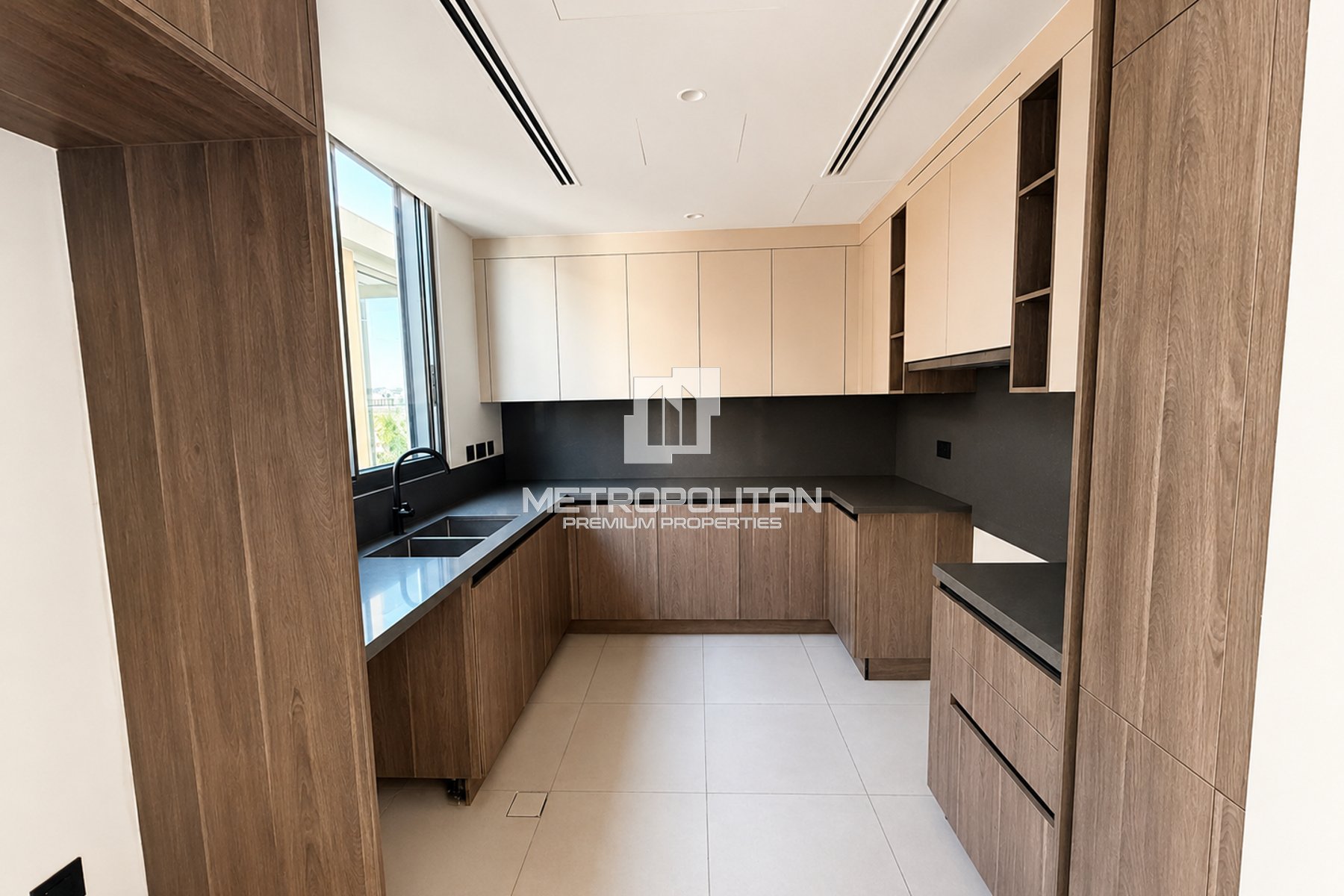 4BR Villa for Rent in Tilal Al Ghaf – MPR-9929