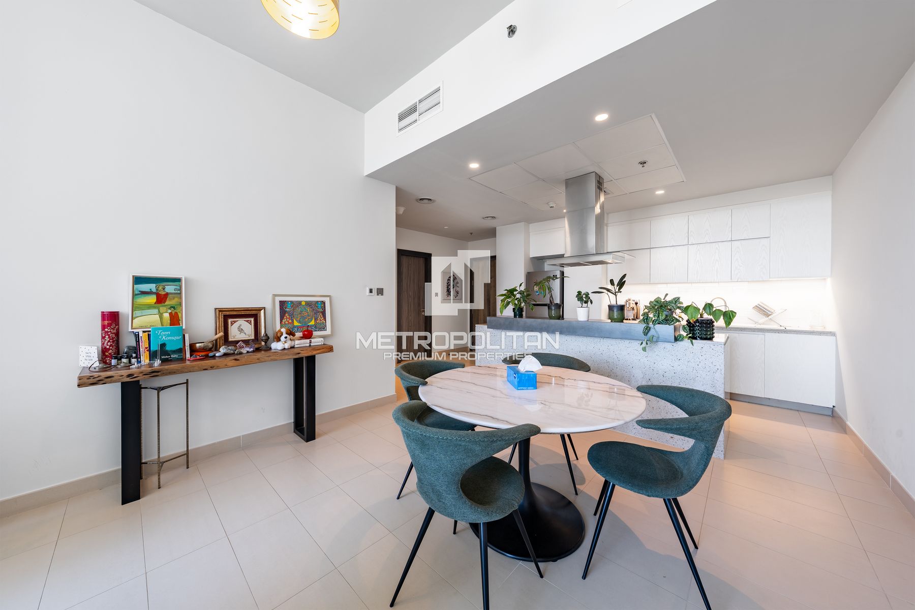 Unfurnished |Park & Amenities View| Ready to Move