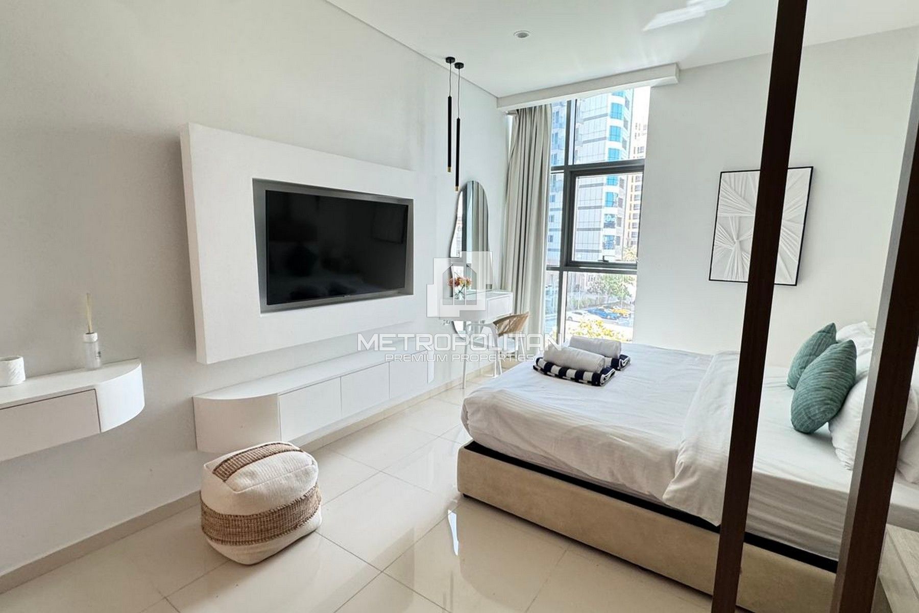 .5BR Apartment for Rent in Palm Jumeirah – MPR-9935