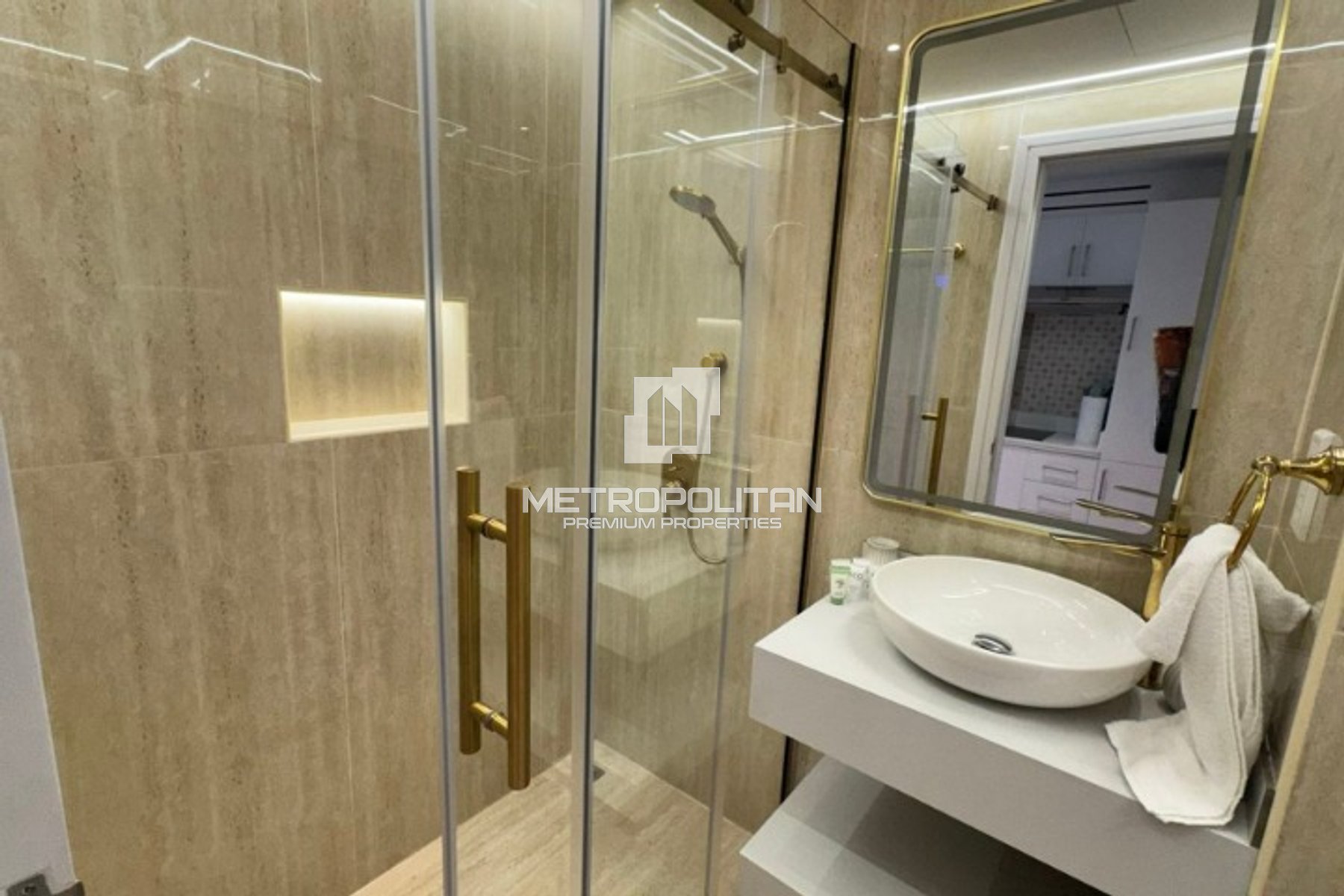 .5BR Apartment for Rent in Palm Jumeirah – MPR-9935