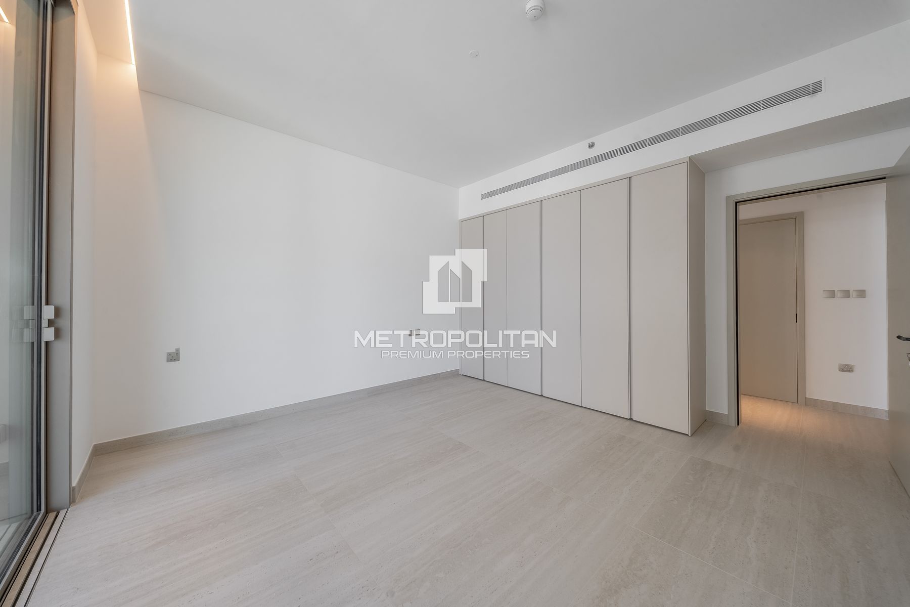 Brand New Spacious 3 Bedroom | Exceptional Views