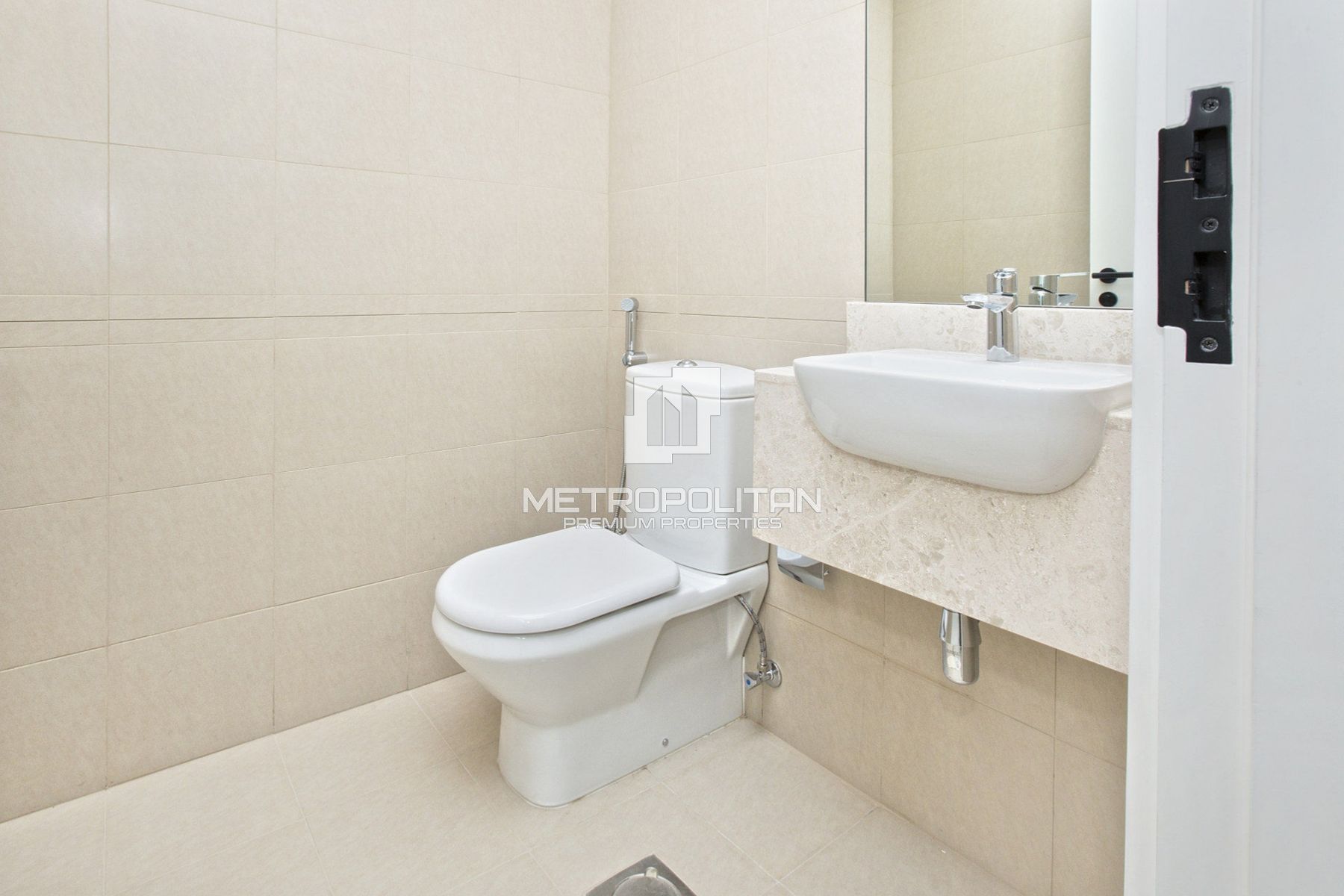 3BR Townhouse for Rent in Town Square – MPR-9947