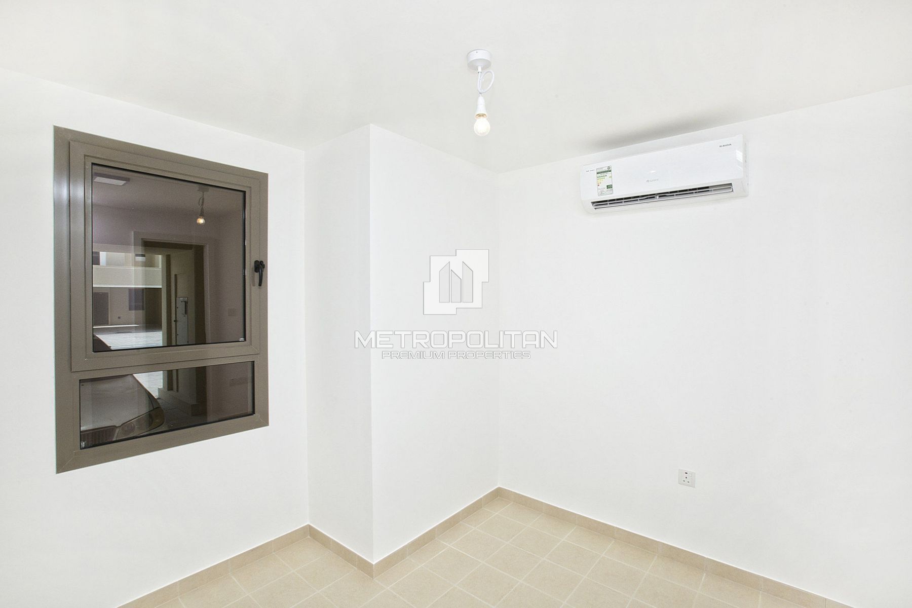 3BR Townhouse for Rent in Town Square – MPR-9947