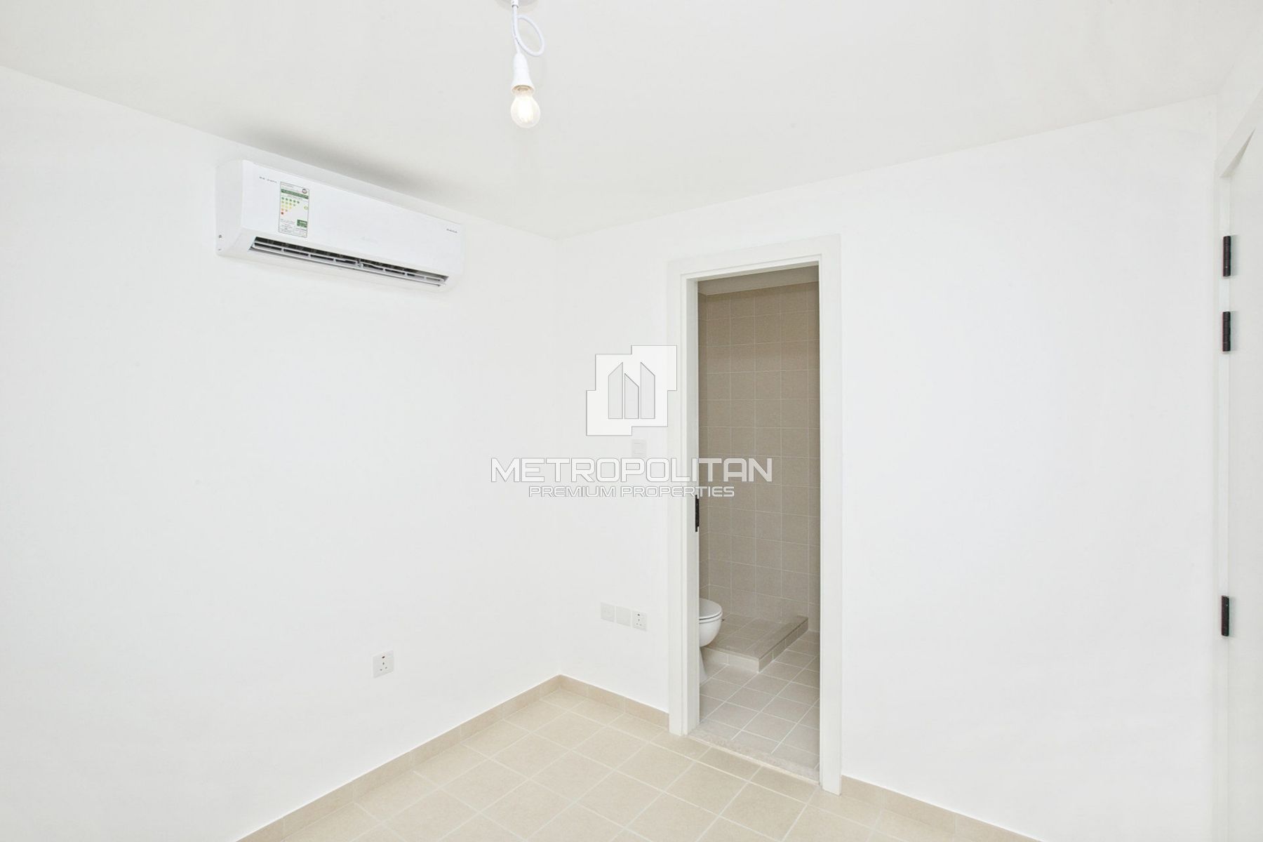 3BR Townhouse for Rent in Town Square – MPR-9947