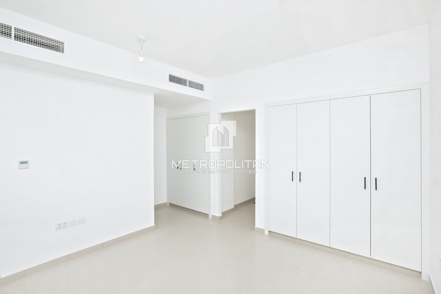 3BR Townhouse for Rent in Town Square – MPR-9947