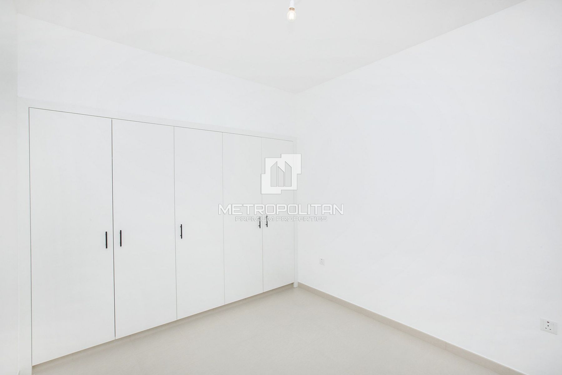 3BR Townhouse for Rent in Town Square – MPR-9947