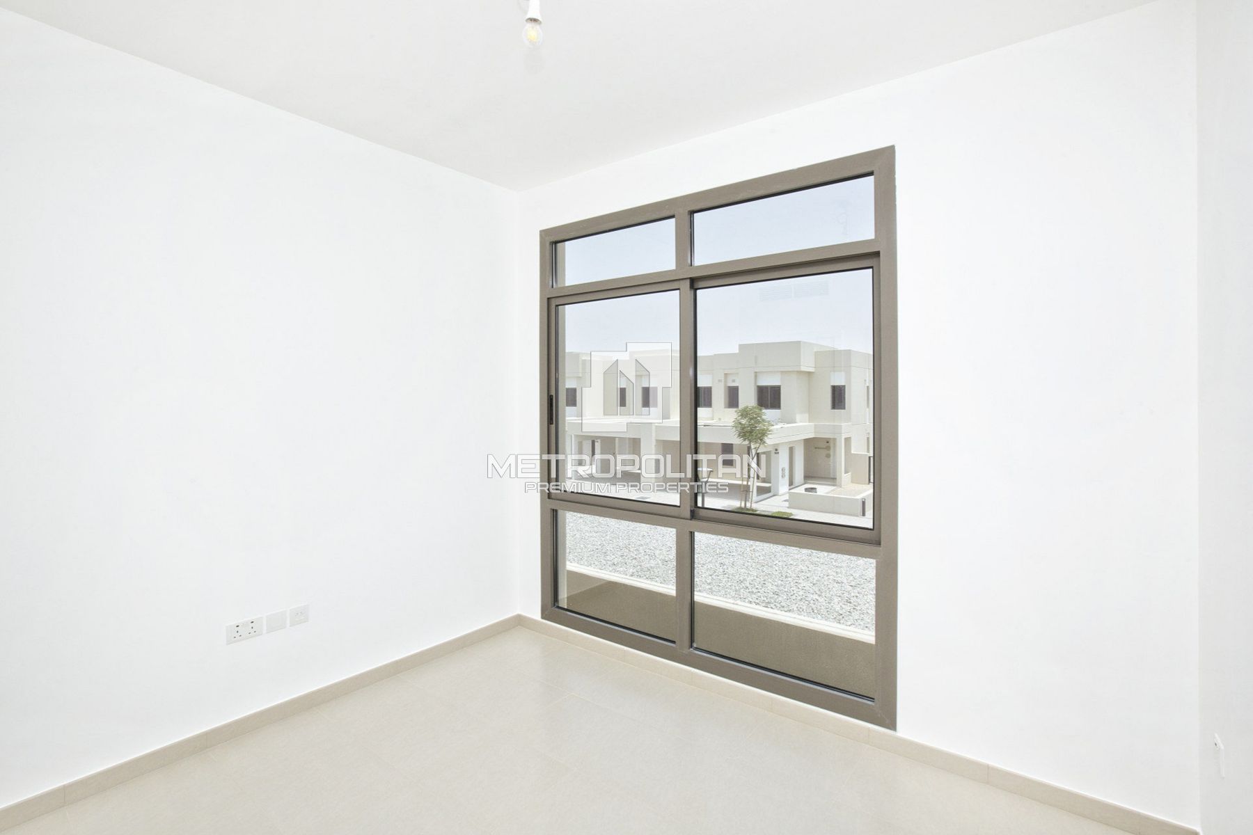 3BR Townhouse for Rent in Town Square – MPR-9947