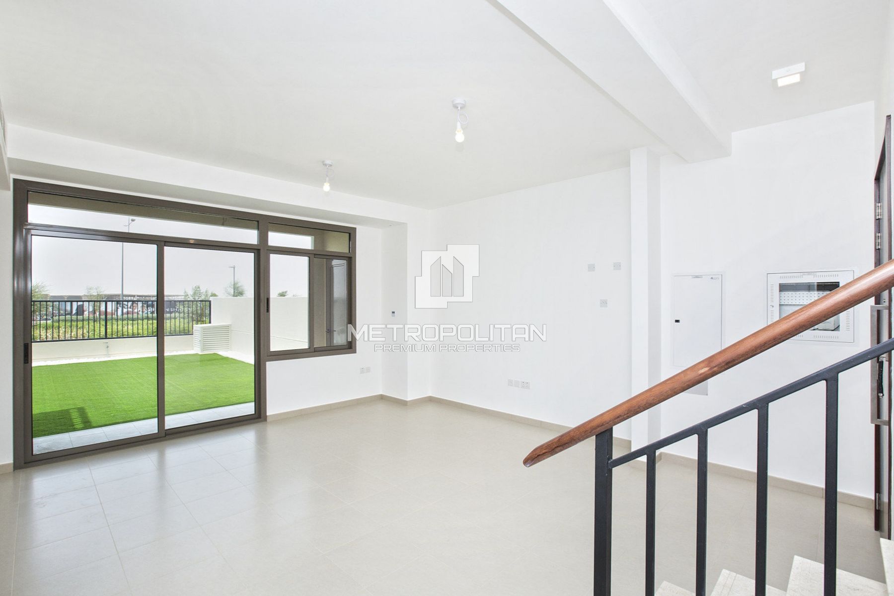 3BR Townhouse for Rent in Town Square – MPR-9947