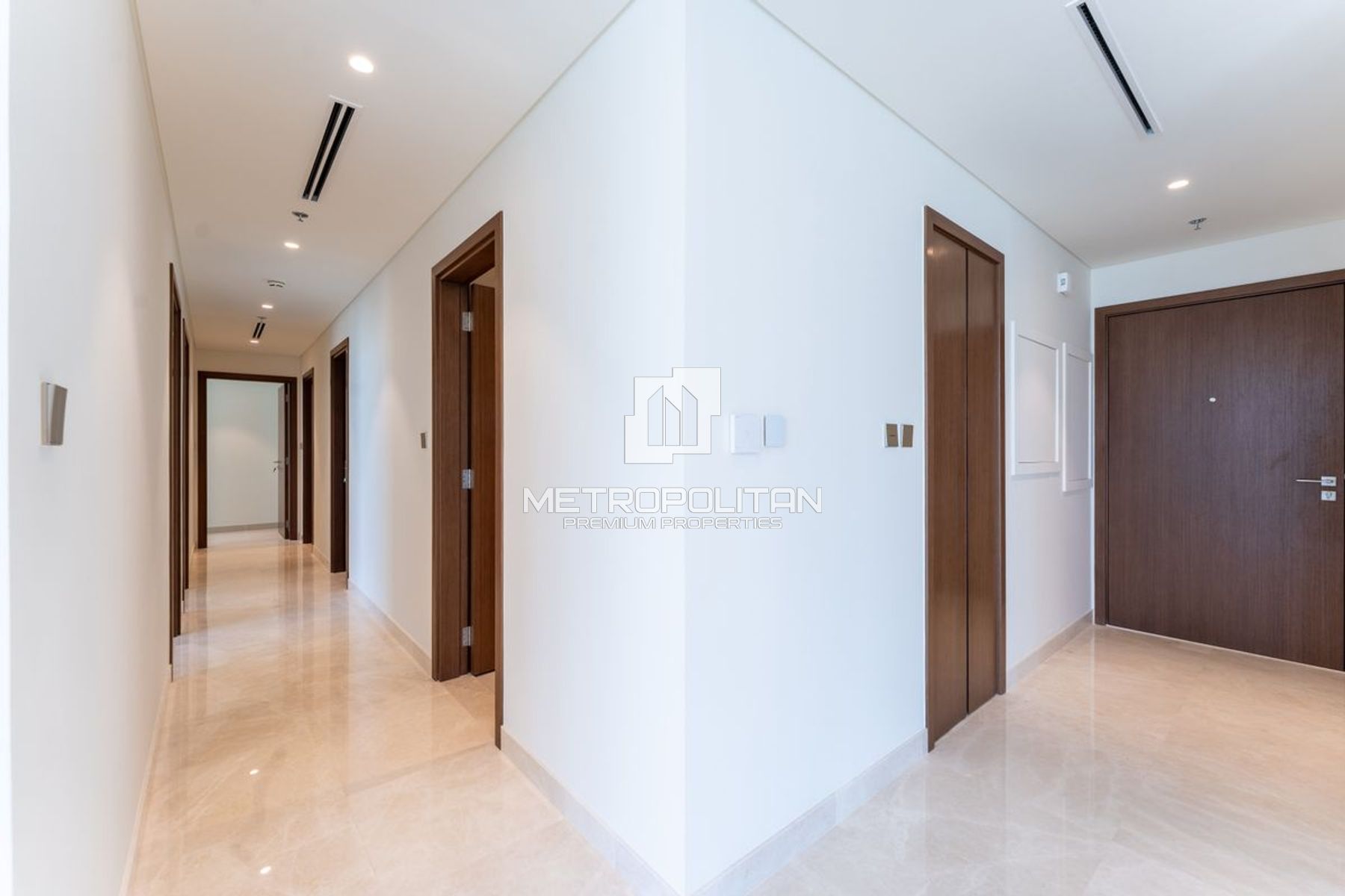 3BR Apartment for Rent in Dubai Harbour – MPR-9953