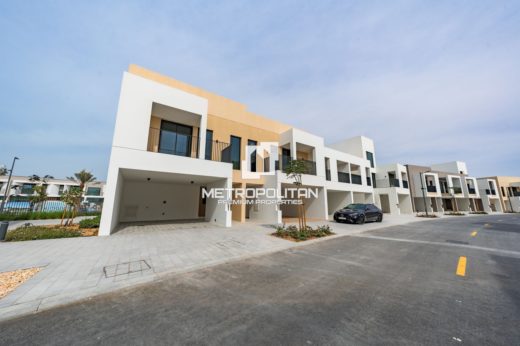 Skylight | Single Row | Spacious | Prime Location
