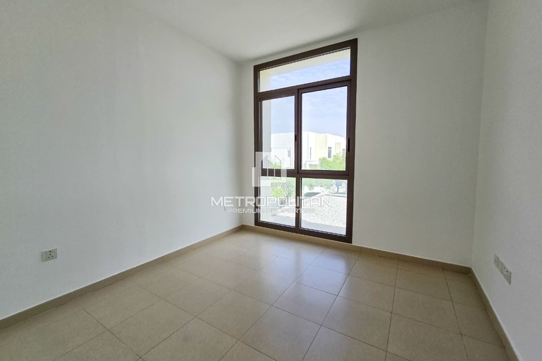Private Unit | Vacant |  End Corner Plot