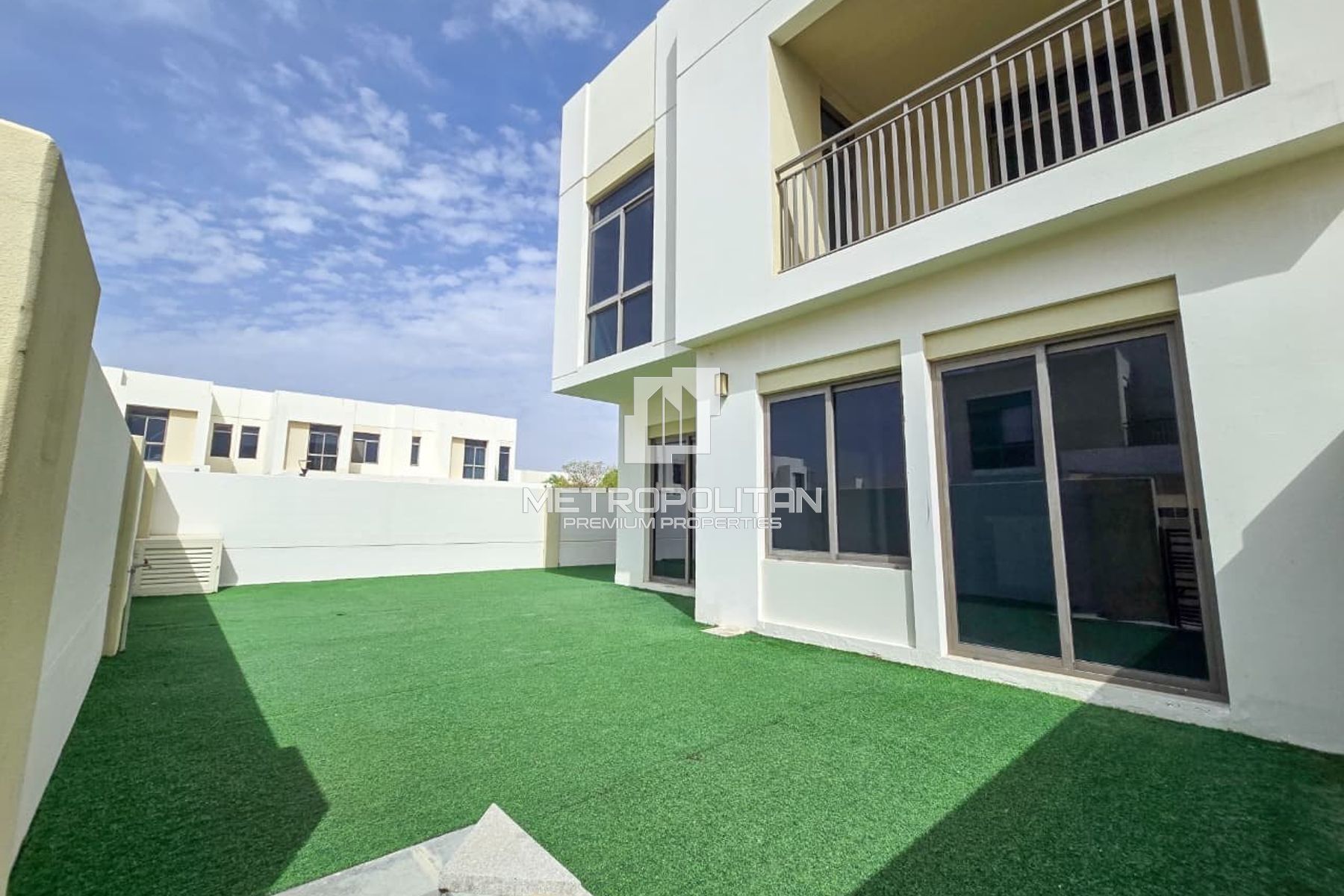 4BR Villa for Rent in Town Square – MPR-9983