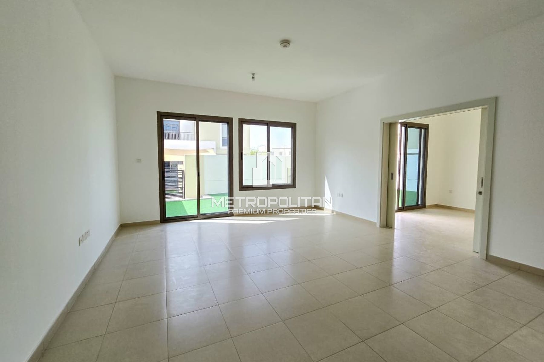 4BR Villa for Rent in Town Square – MPR-9983