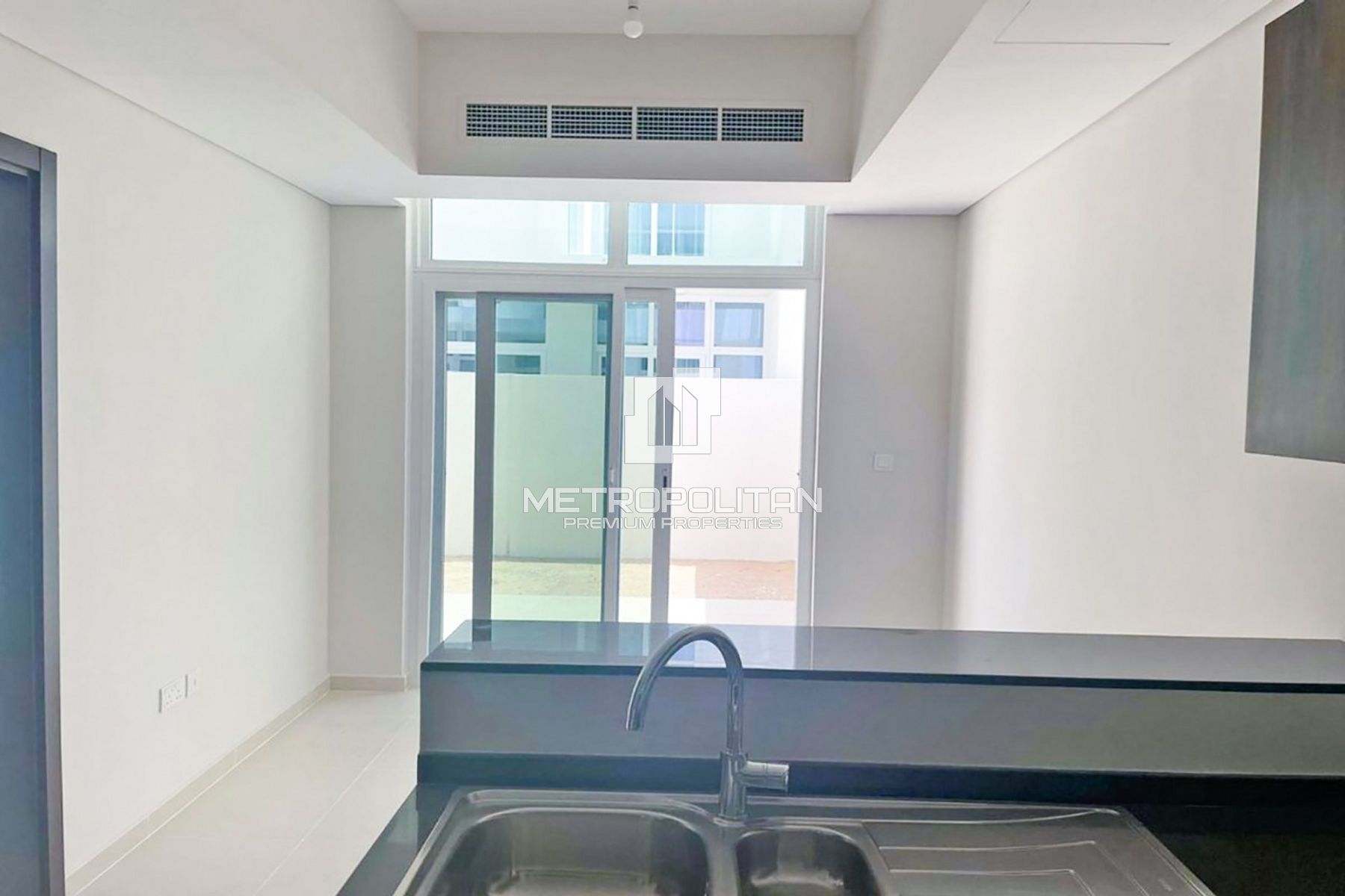 4BR Townhouse for Sale in Damac Hills 2 – MPS-37481 photo-4