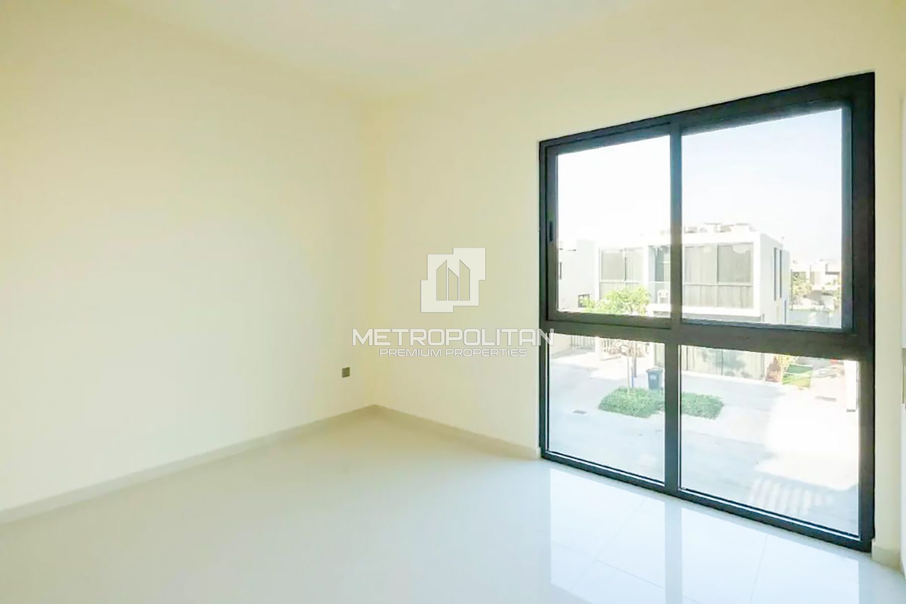Image - Aurum Villas, Damac Hills 2, Dubai | Project - Maison de ville