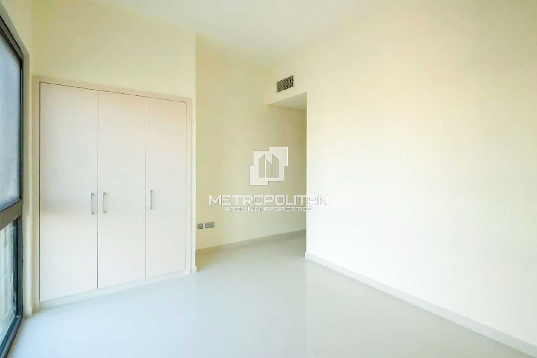 Image - Aurum Villas, Damac Hills 2, Dubai | Project - Maison de ville