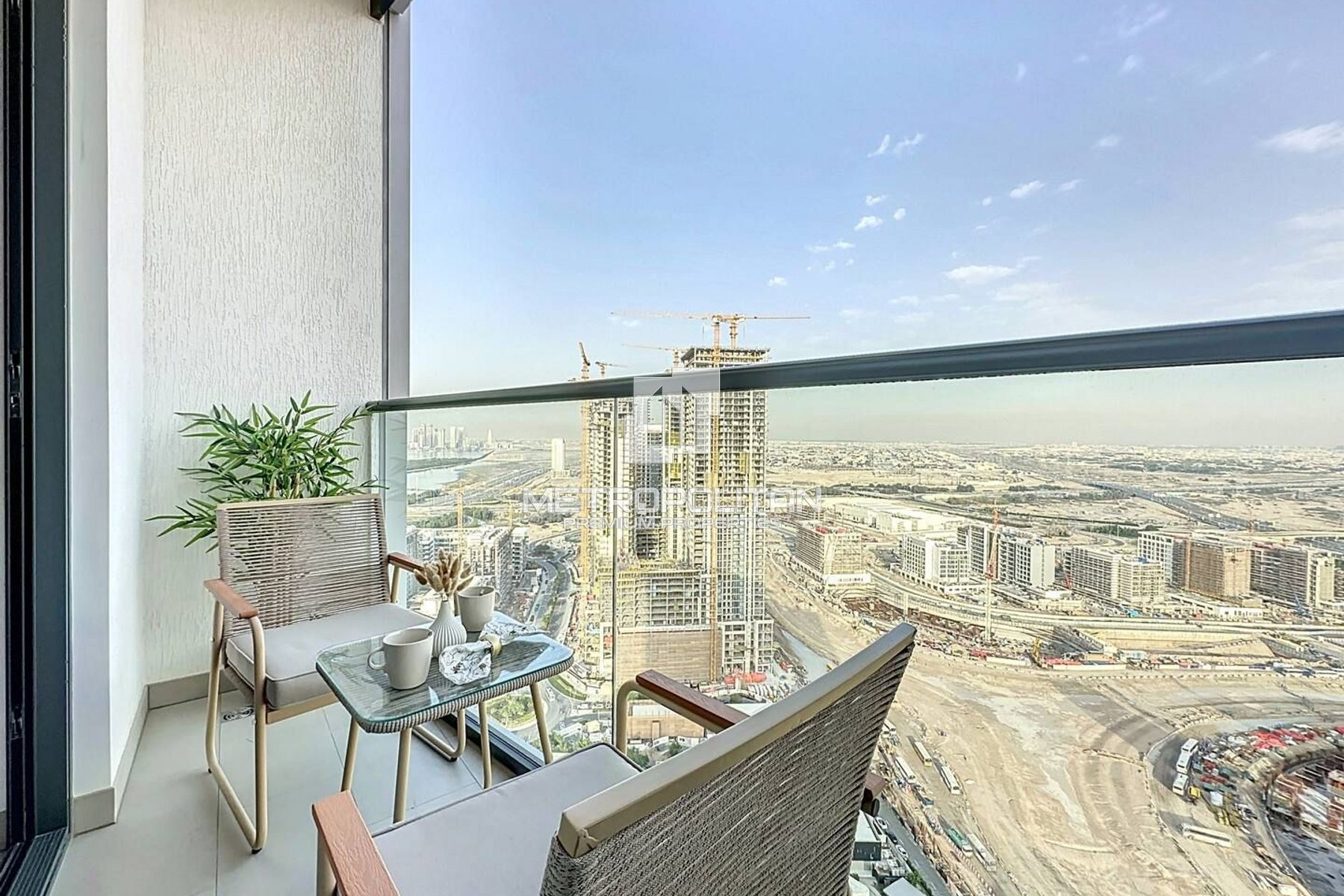 Image - Sobha Hartland Waves, Mohammed Bin Rashid City, Dubai | Project - Appartement
