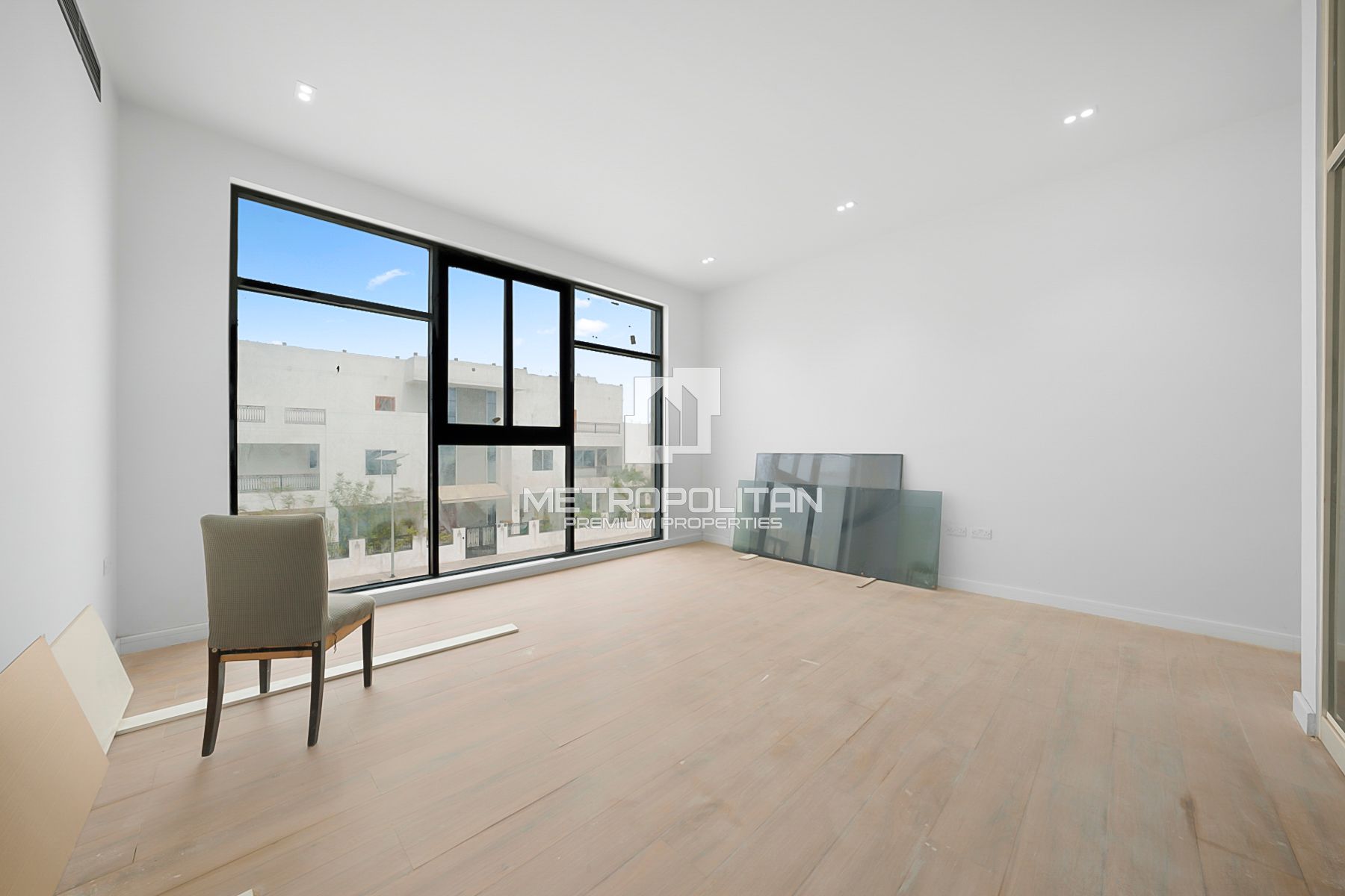 6BR Villa for Sale in Jumeirah Park – MPS-38549 photo-17